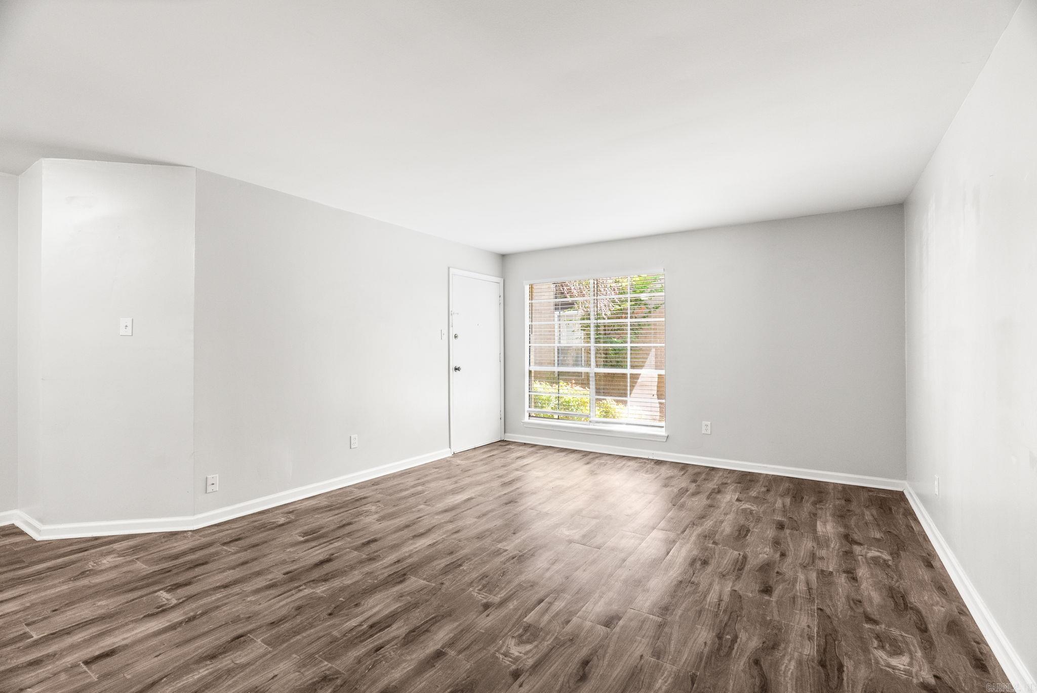 WINDSOR GARDENS CONDOMINIUMS - Residential