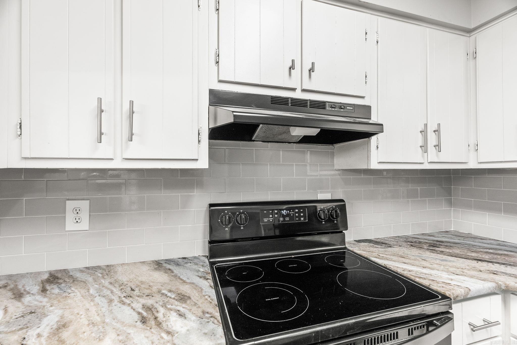 WINDSOR GARDENS CONDOMINIUMS - Residential