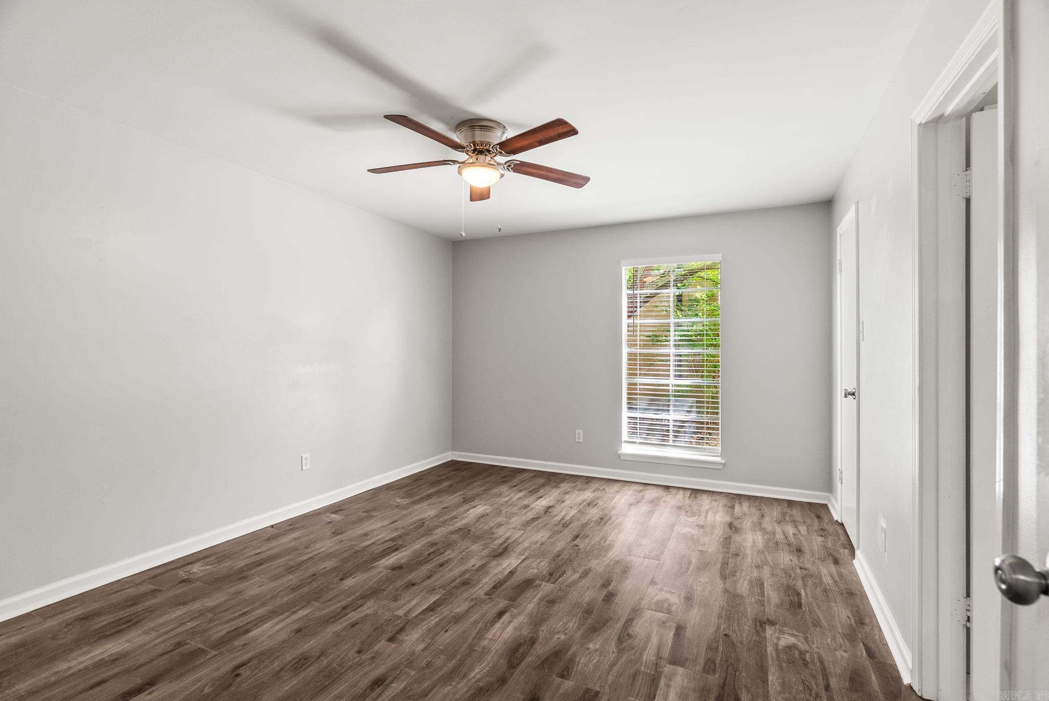 WINDSOR GARDENS CONDOMINIUMS - Residential