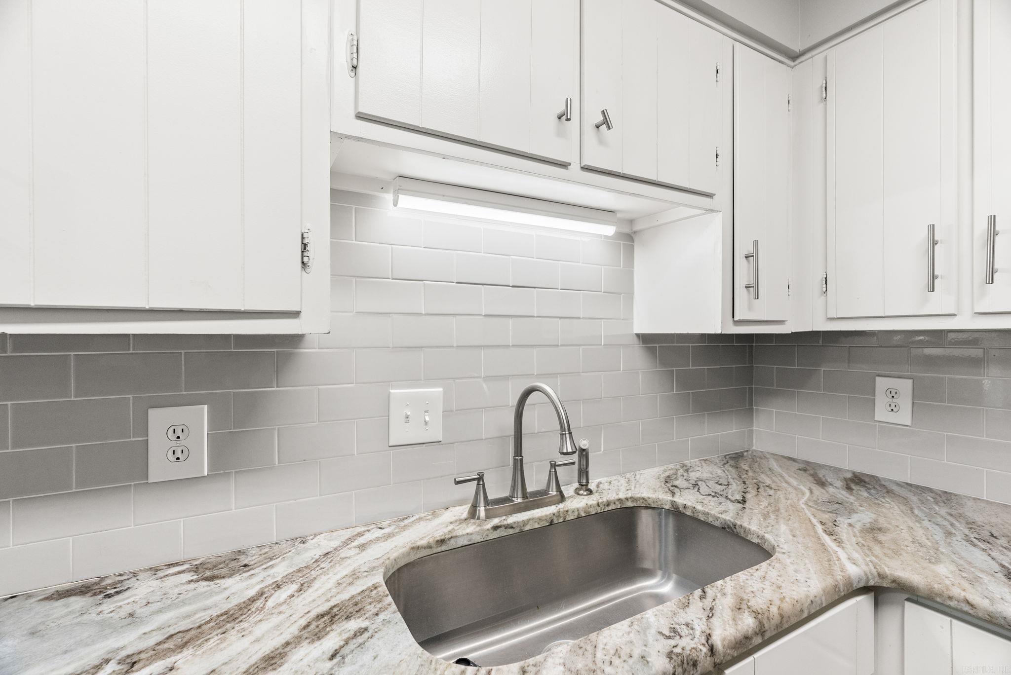 WINDSOR GARDENS CONDOMINIUMS - Residential