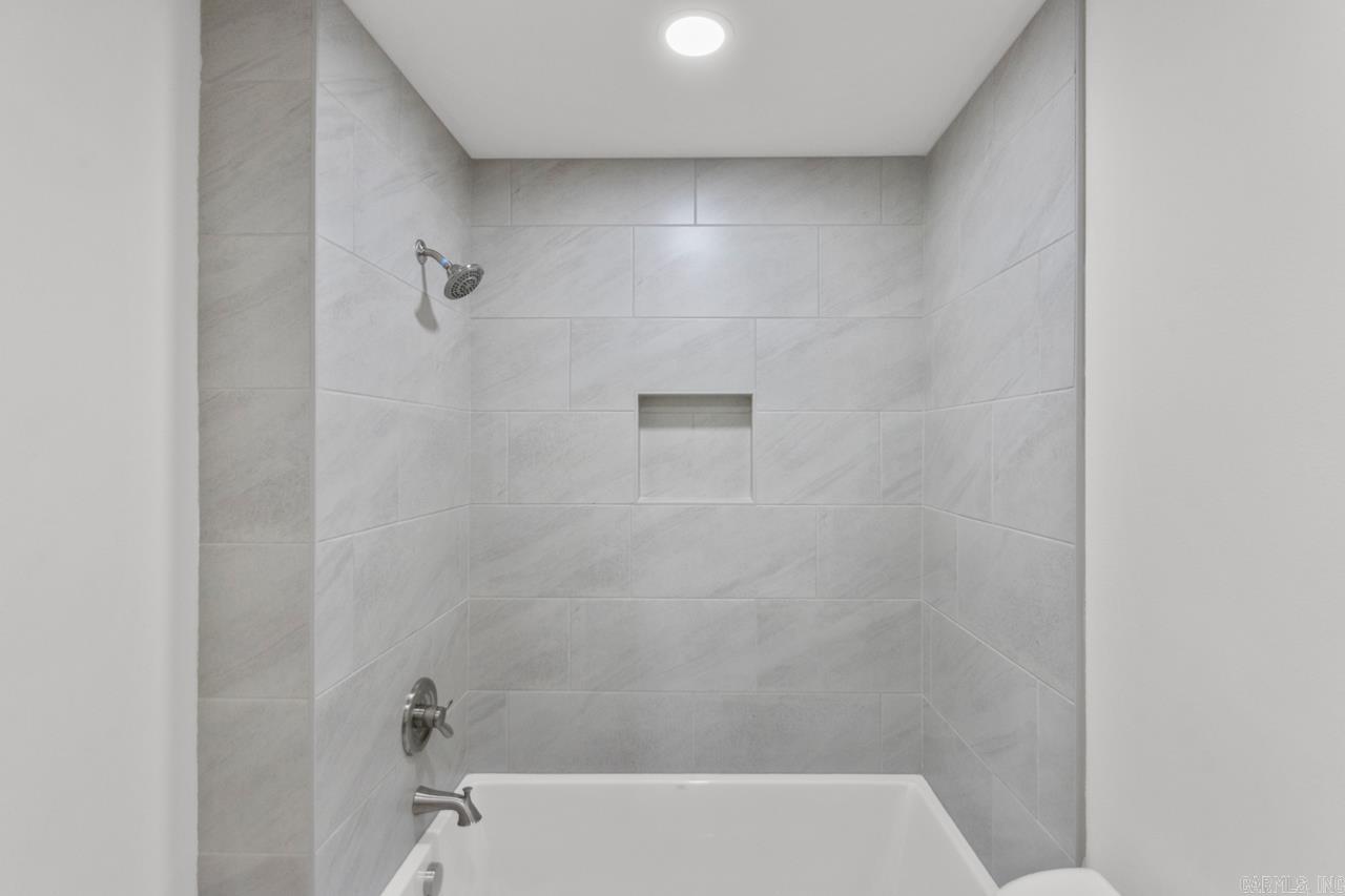 COLDWATER CREEK - Residential