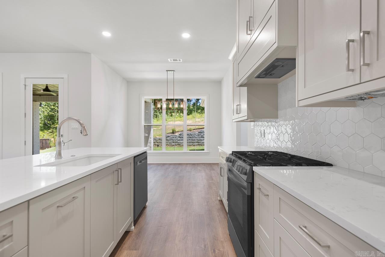 COLDWATER CREEK - Residential