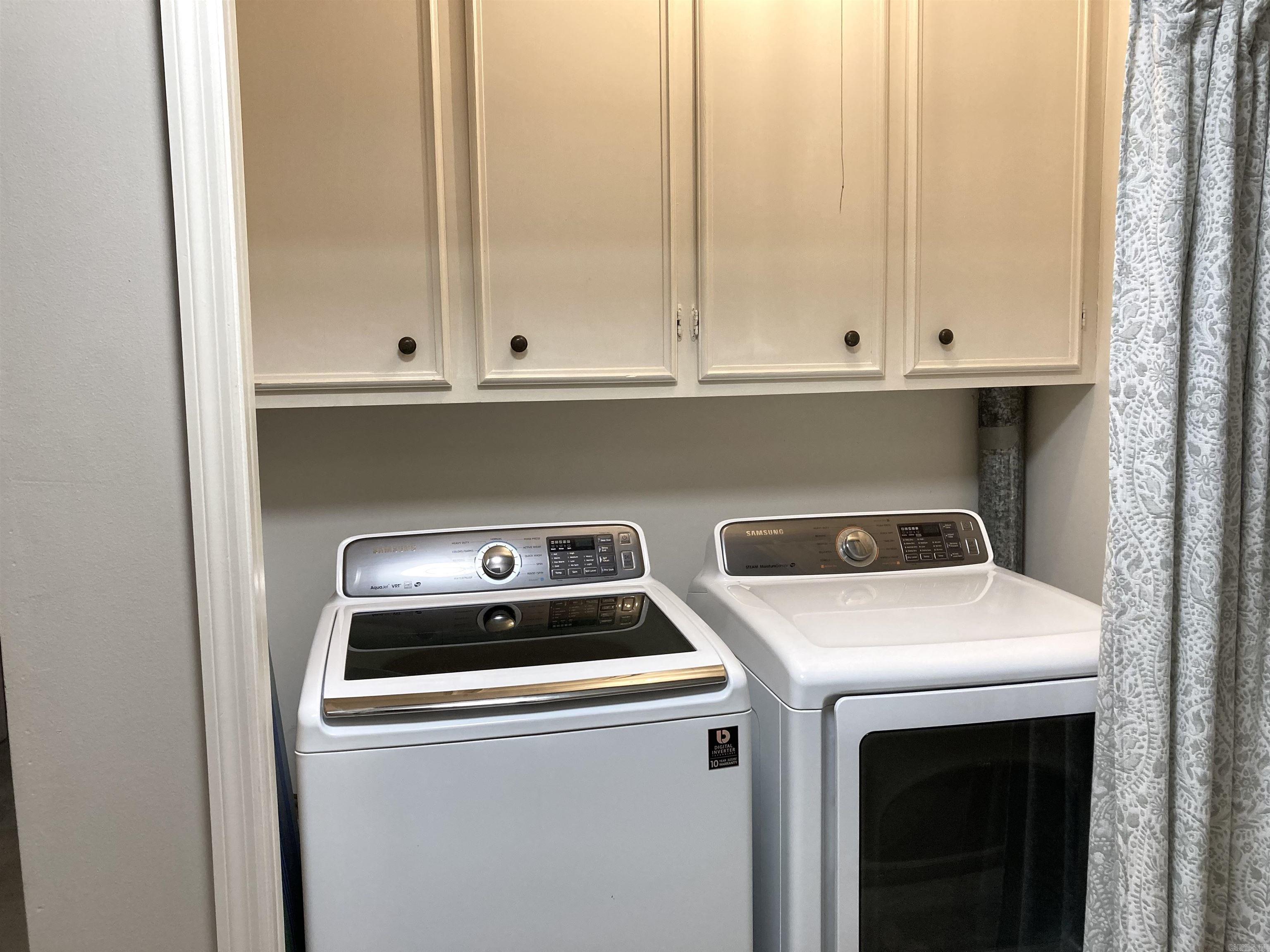 LUDINGTON HGTS - Residential