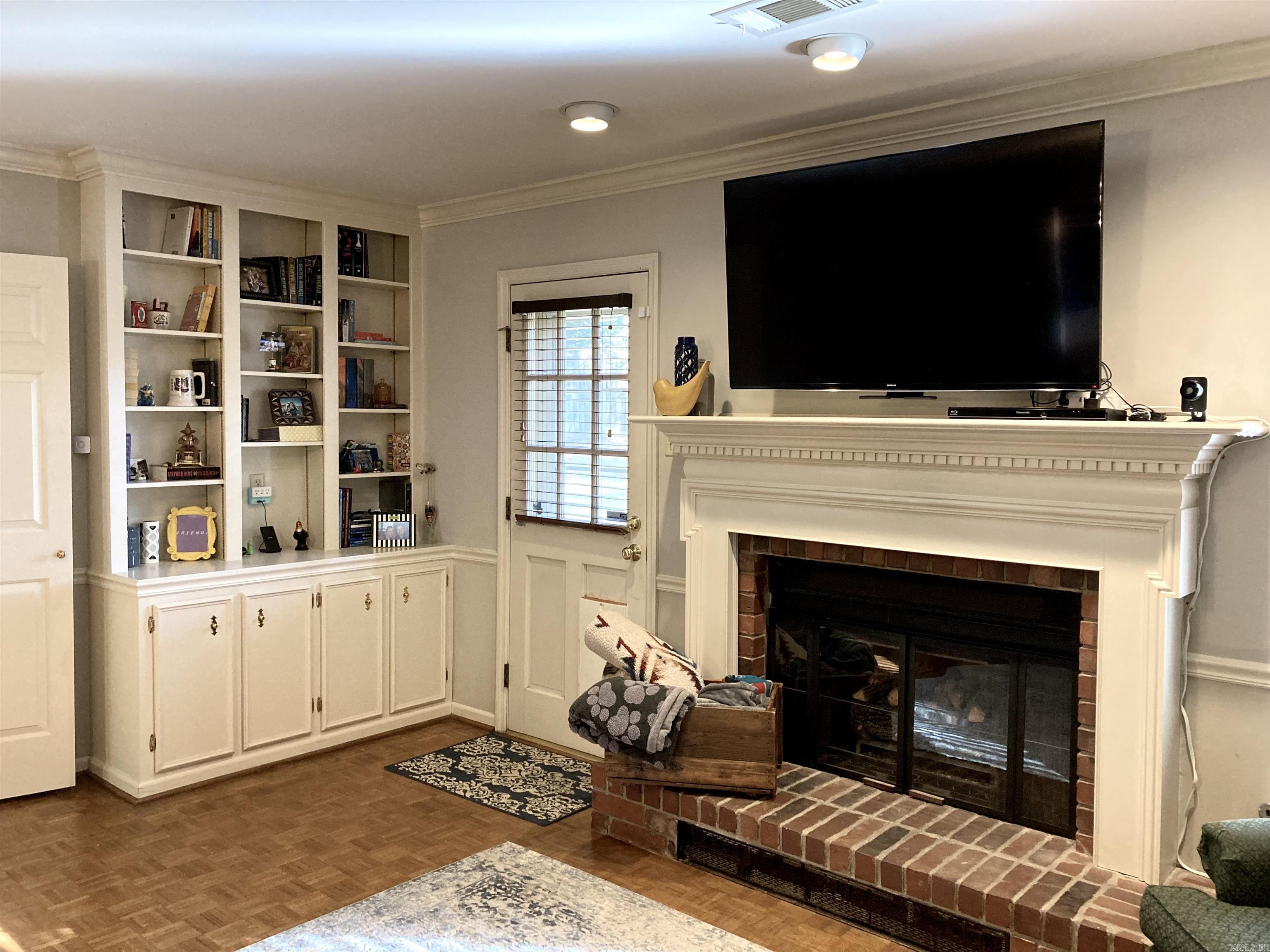 LUDINGTON HGTS - Residential