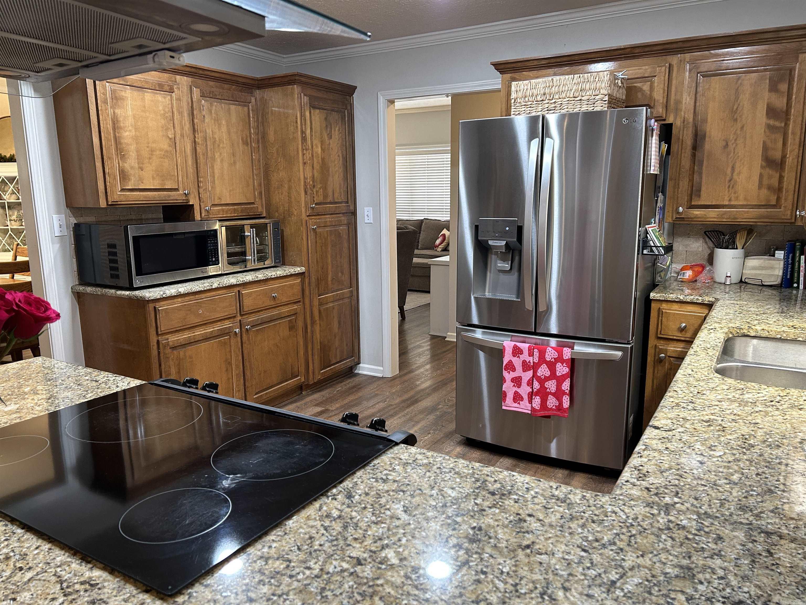 WOODLAND SPRINGS - Residential