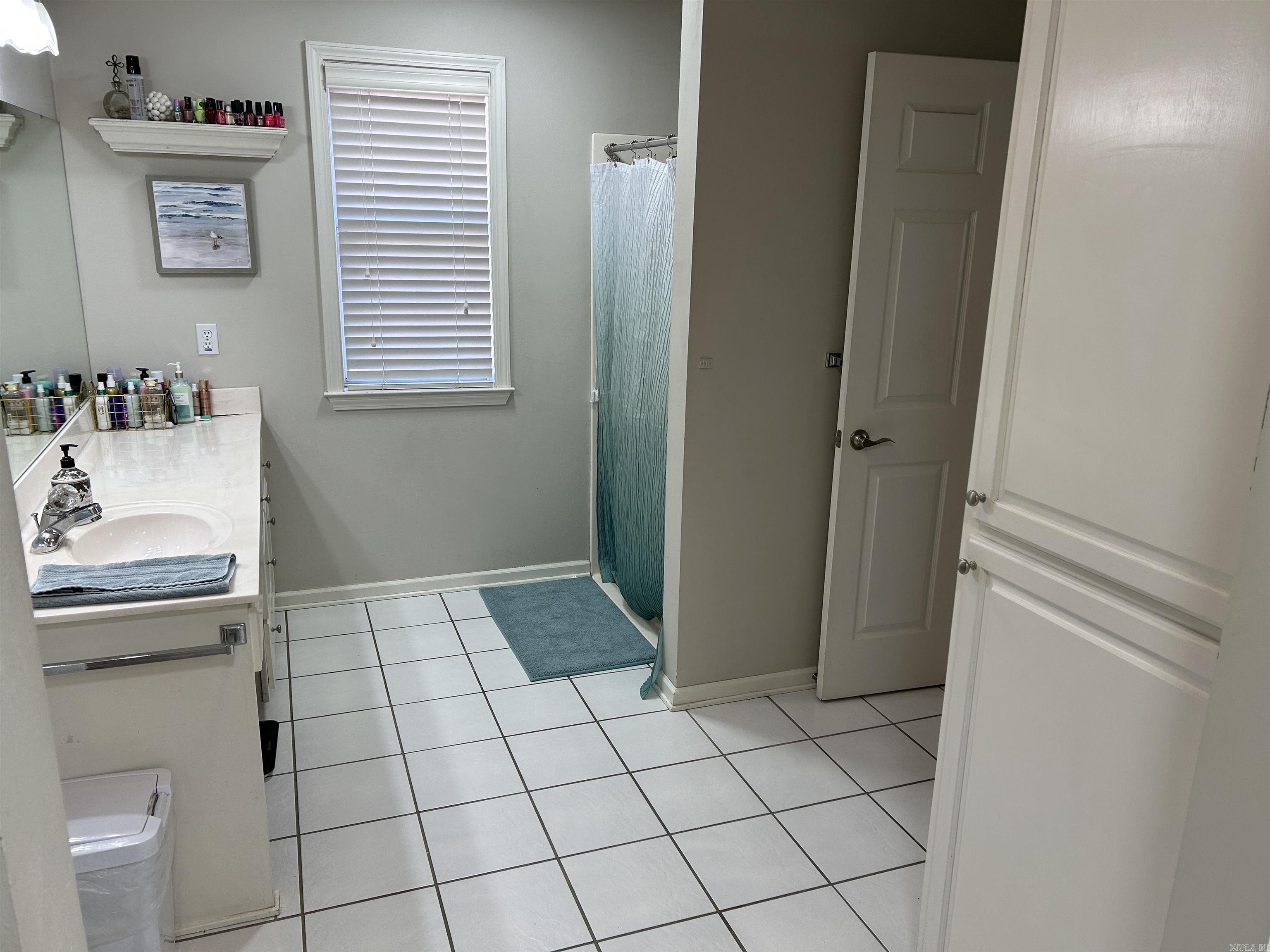 WOODLAND SPRINGS - Residential