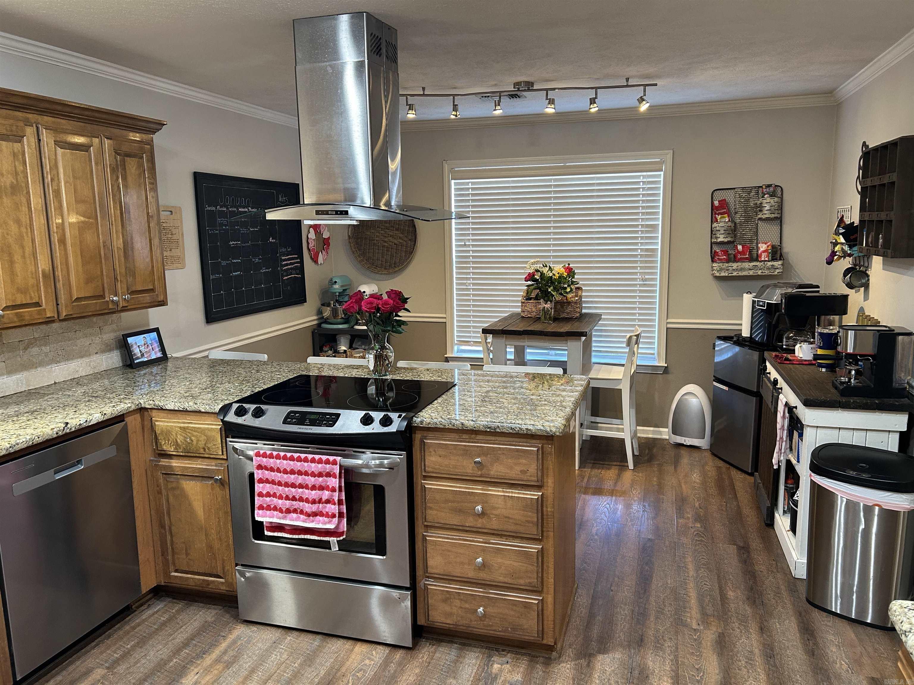 WOODLAND SPRINGS - Residential