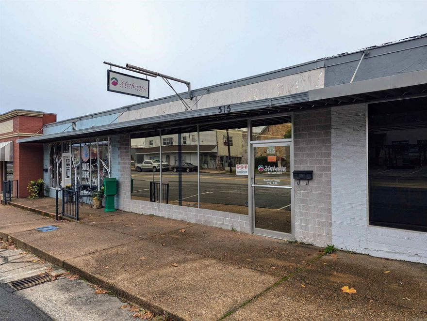 Clean and efficient office building on Main Street. This 1500 SF building features  four offices, a bright waiting room, a reception desk with privacy window, two bathrooms and a storage area. High traffic count and close to everything. Very good value!