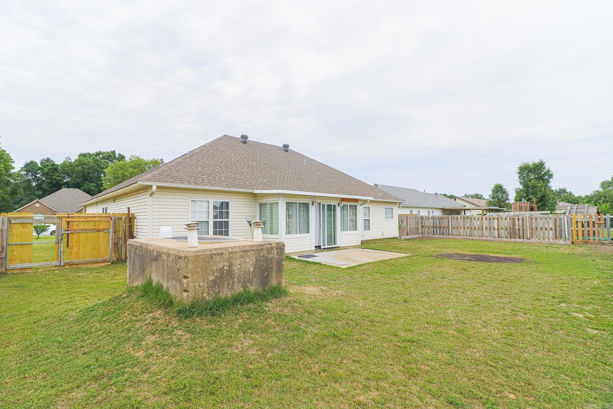 COLONY PARK - Residential