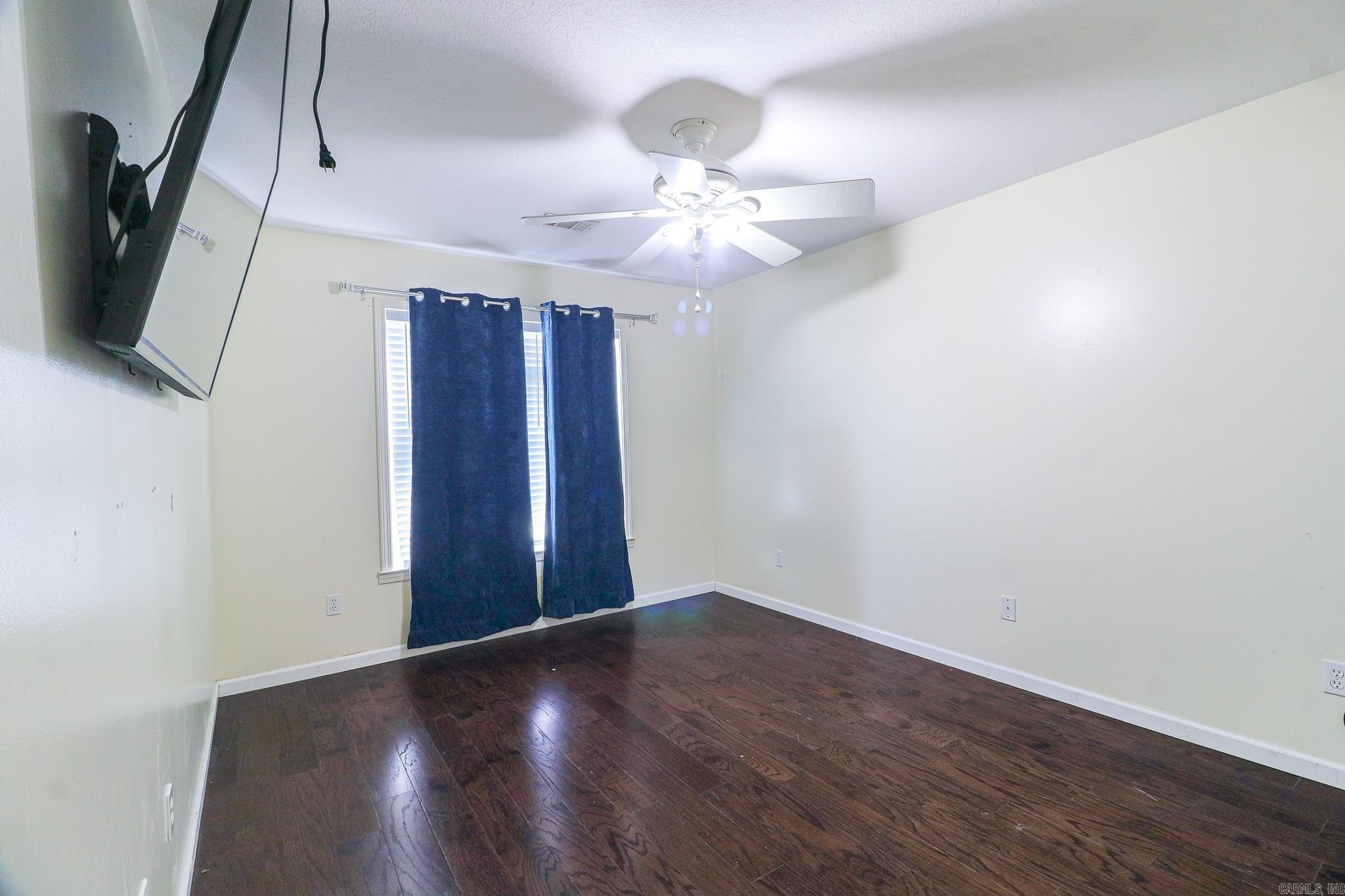 COLONY PARK - Residential