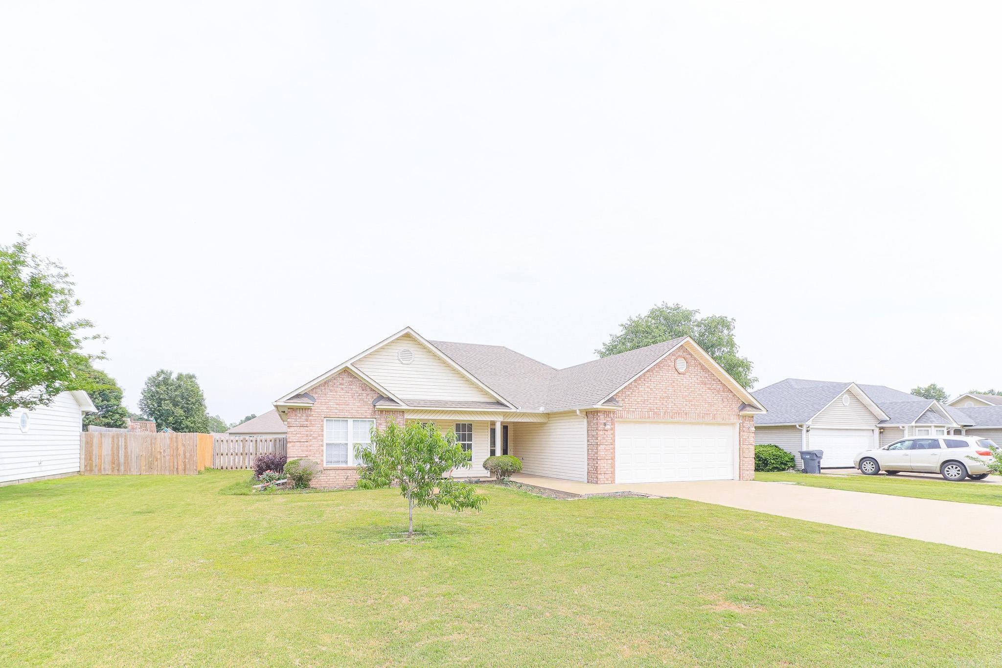 COLONY PARK - Residential