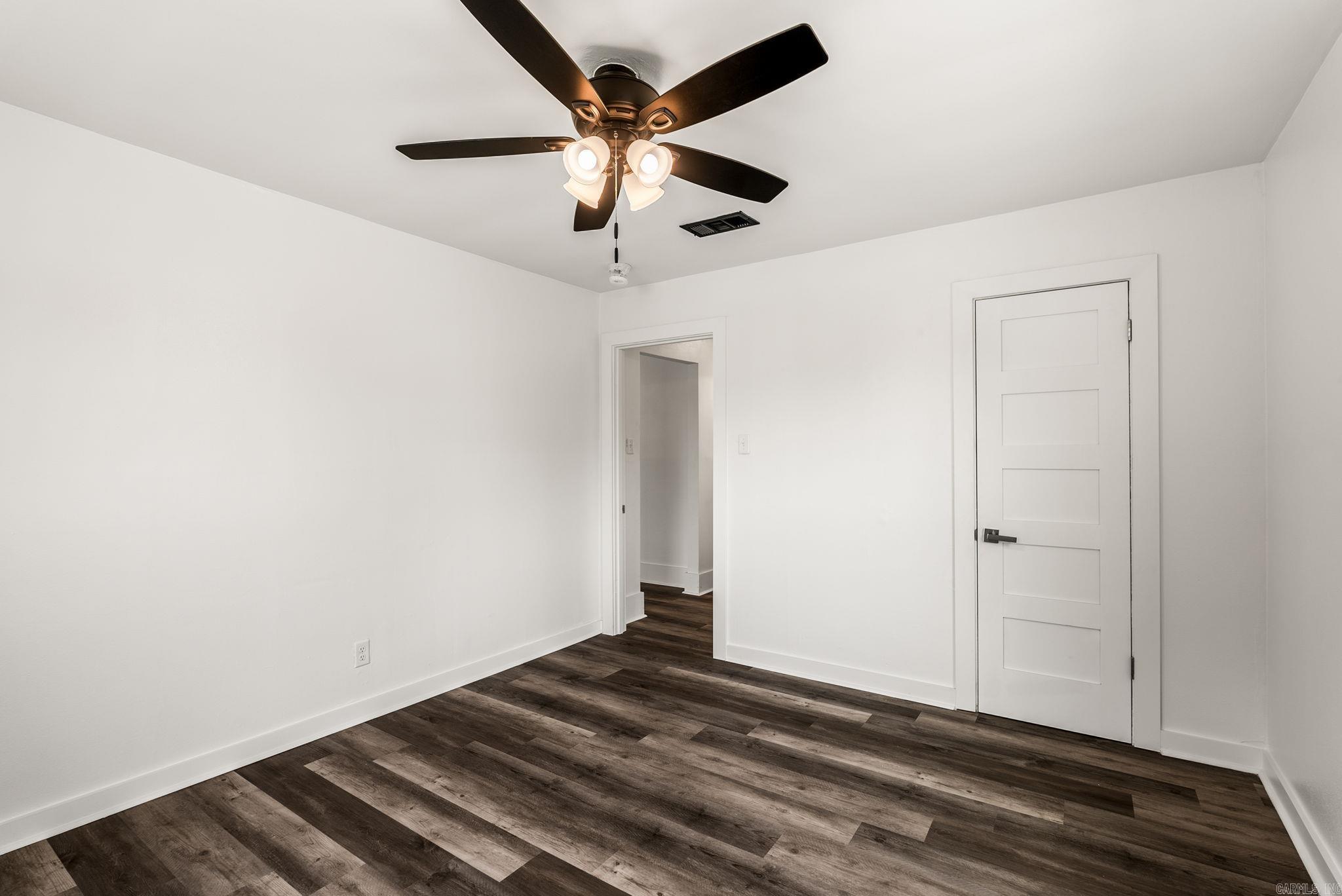 Weldon E Wrights - Residential