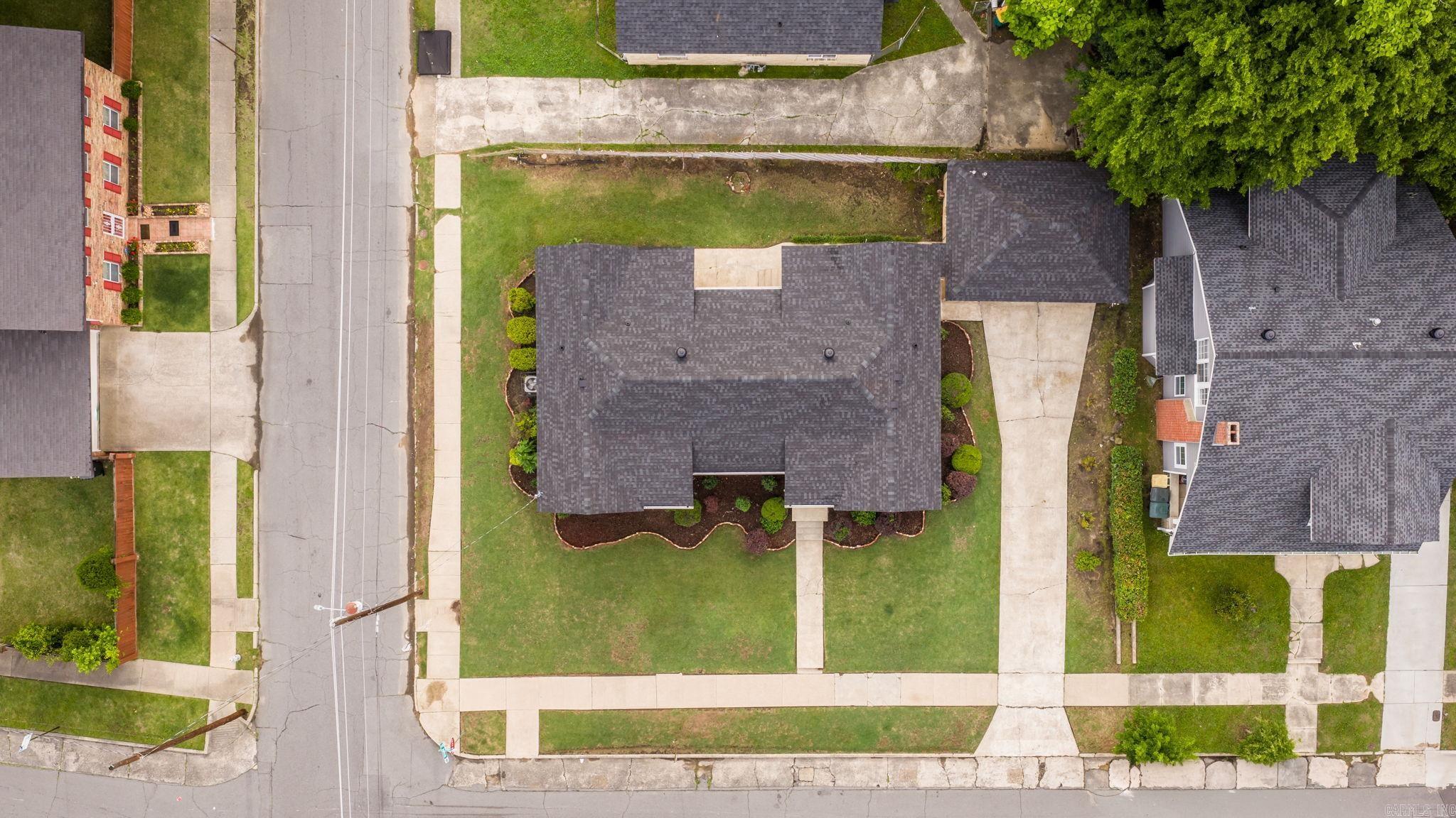 Weldon E Wrights - Residential