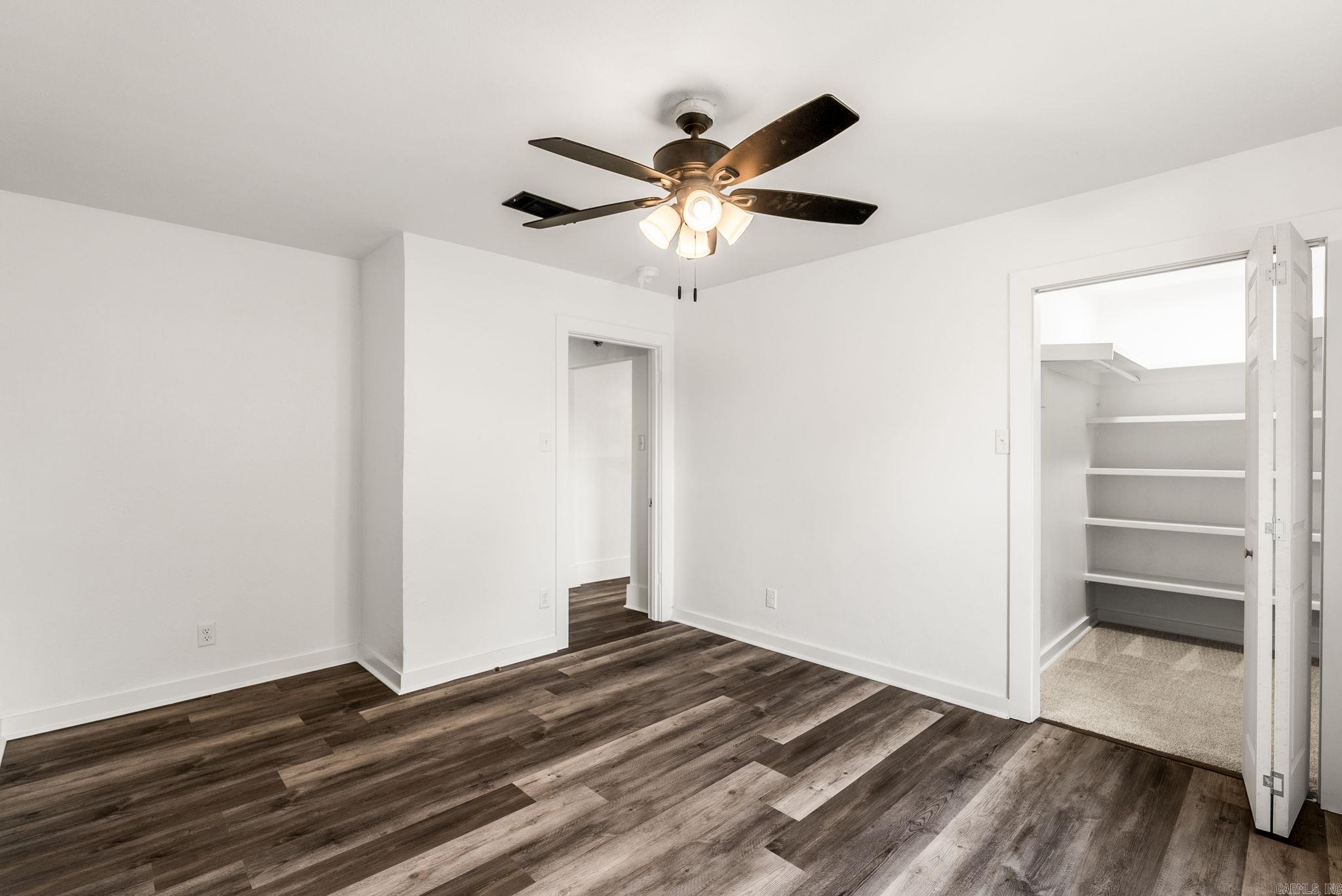 Weldon E Wrights - Residential