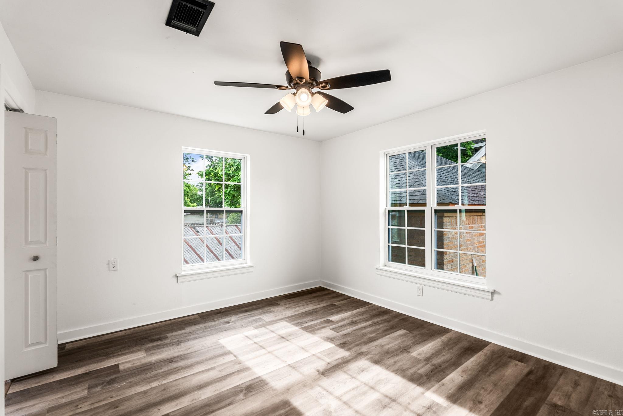 Weldon E Wrights - Residential
