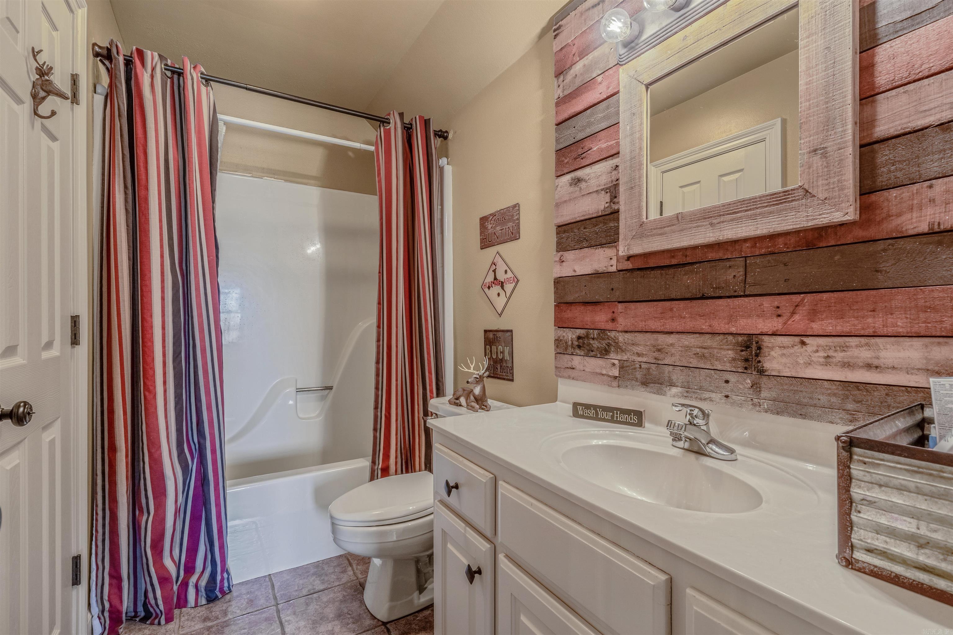 WOODRIDGE - Residential