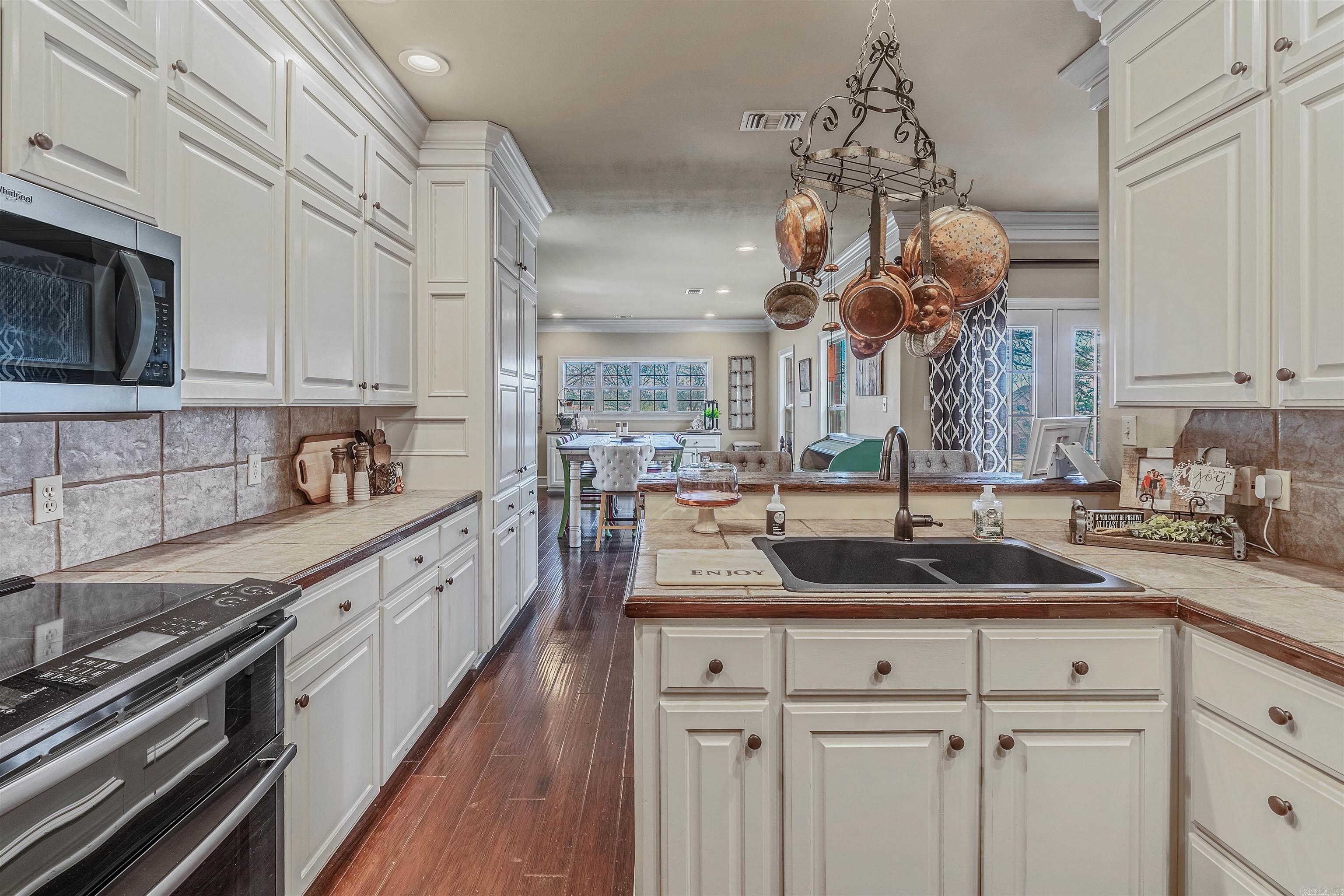 WOODRIDGE - Residential