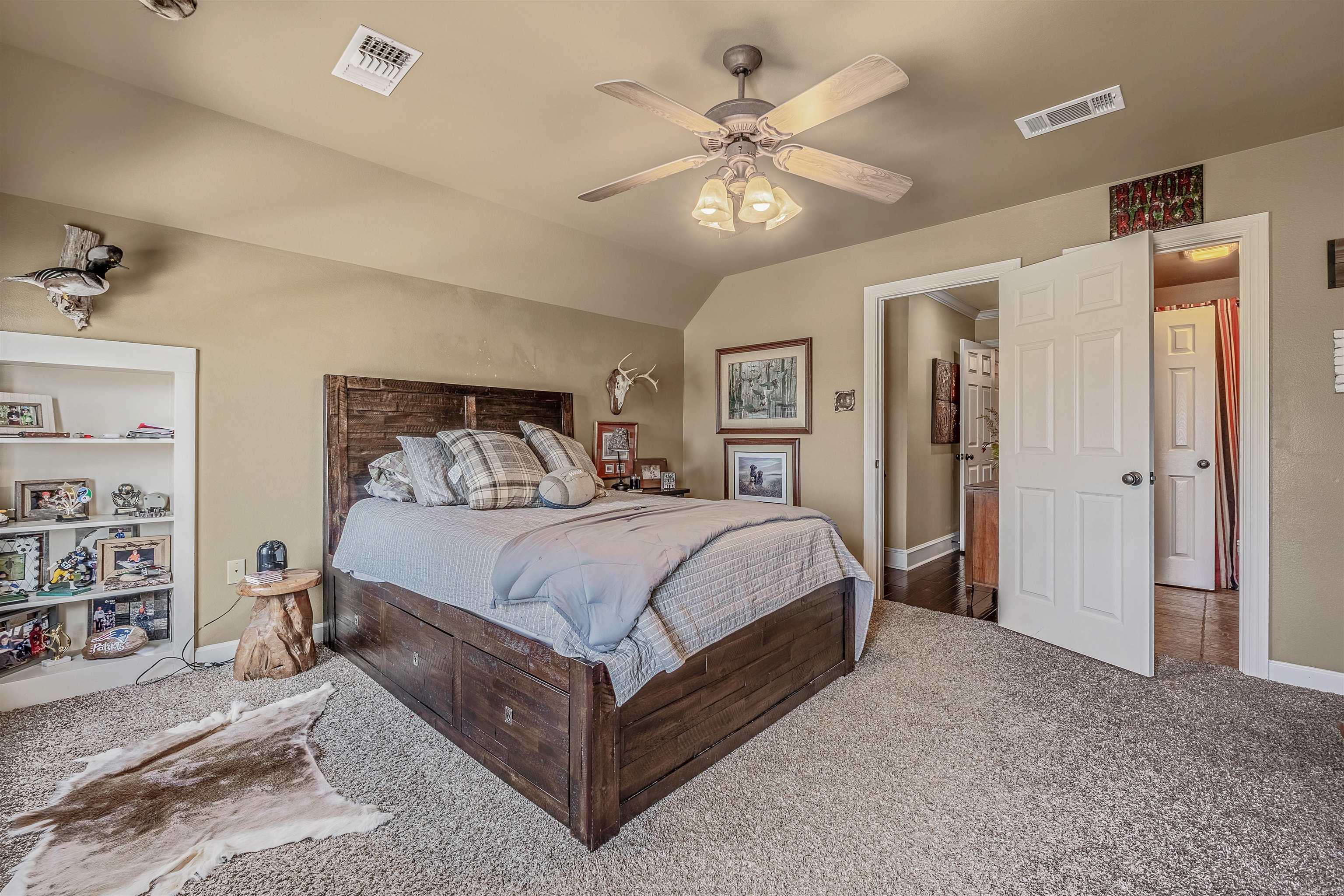 WOODRIDGE - Residential