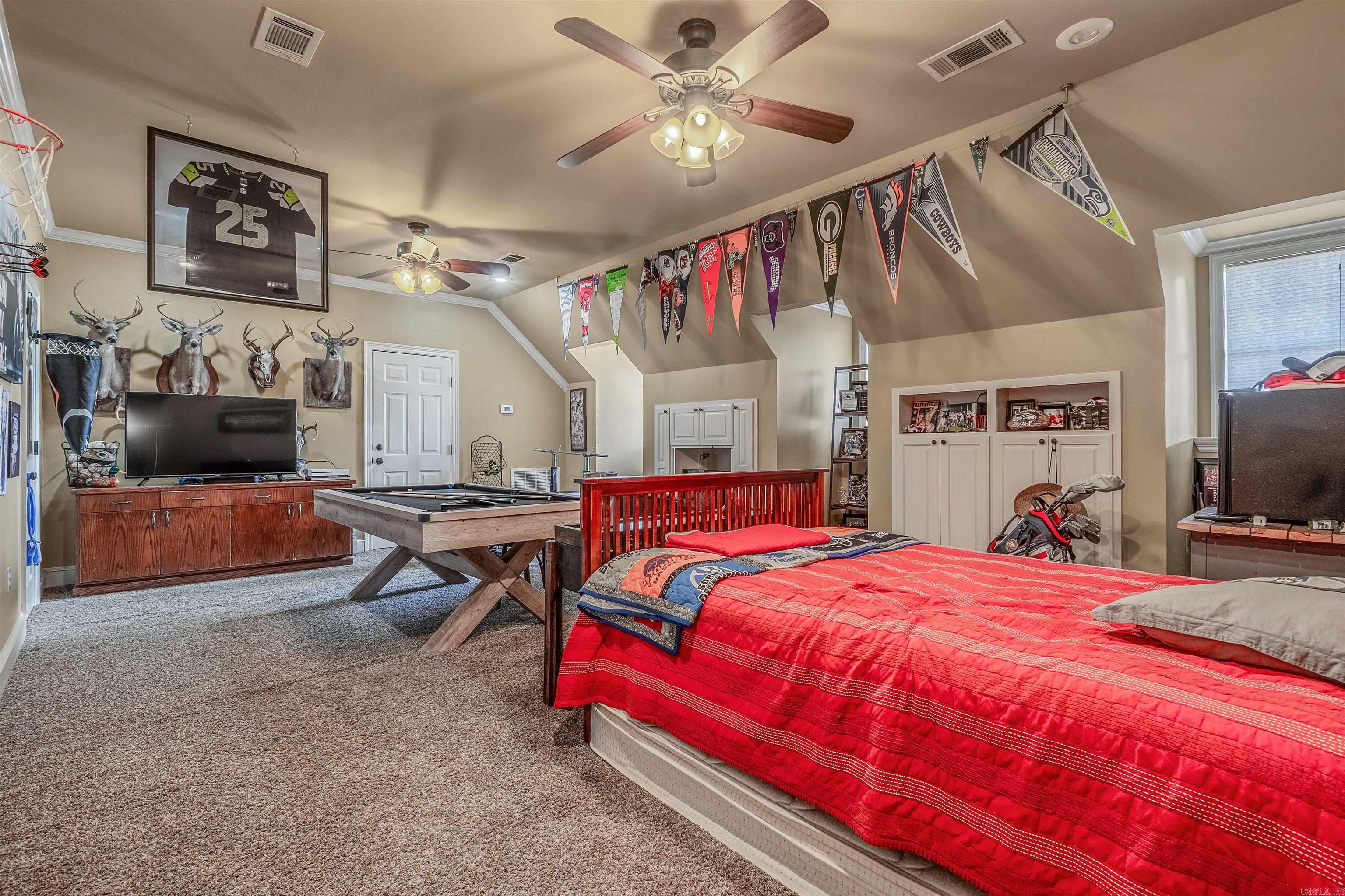WOODRIDGE - Residential