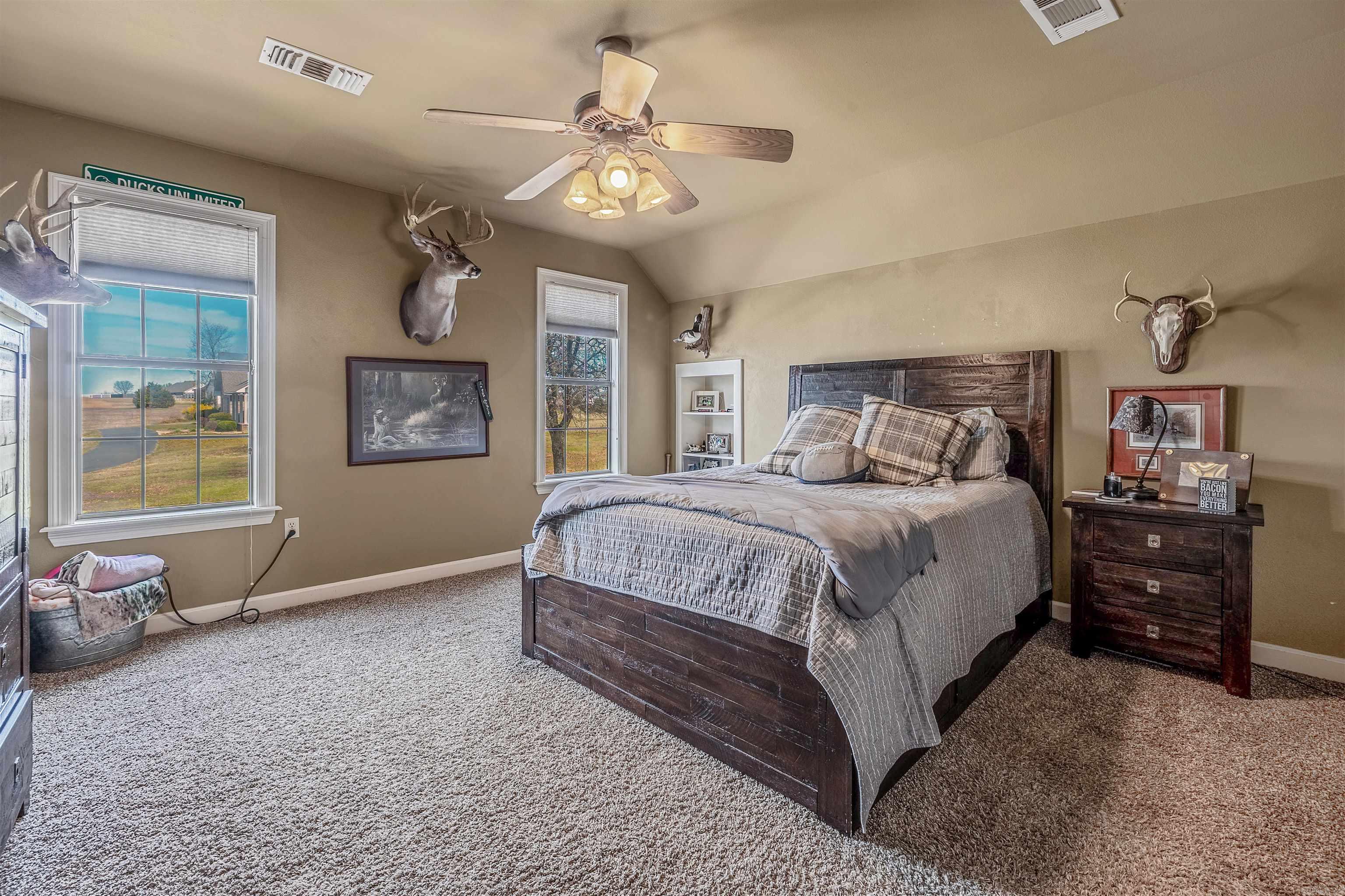 WOODRIDGE - Residential