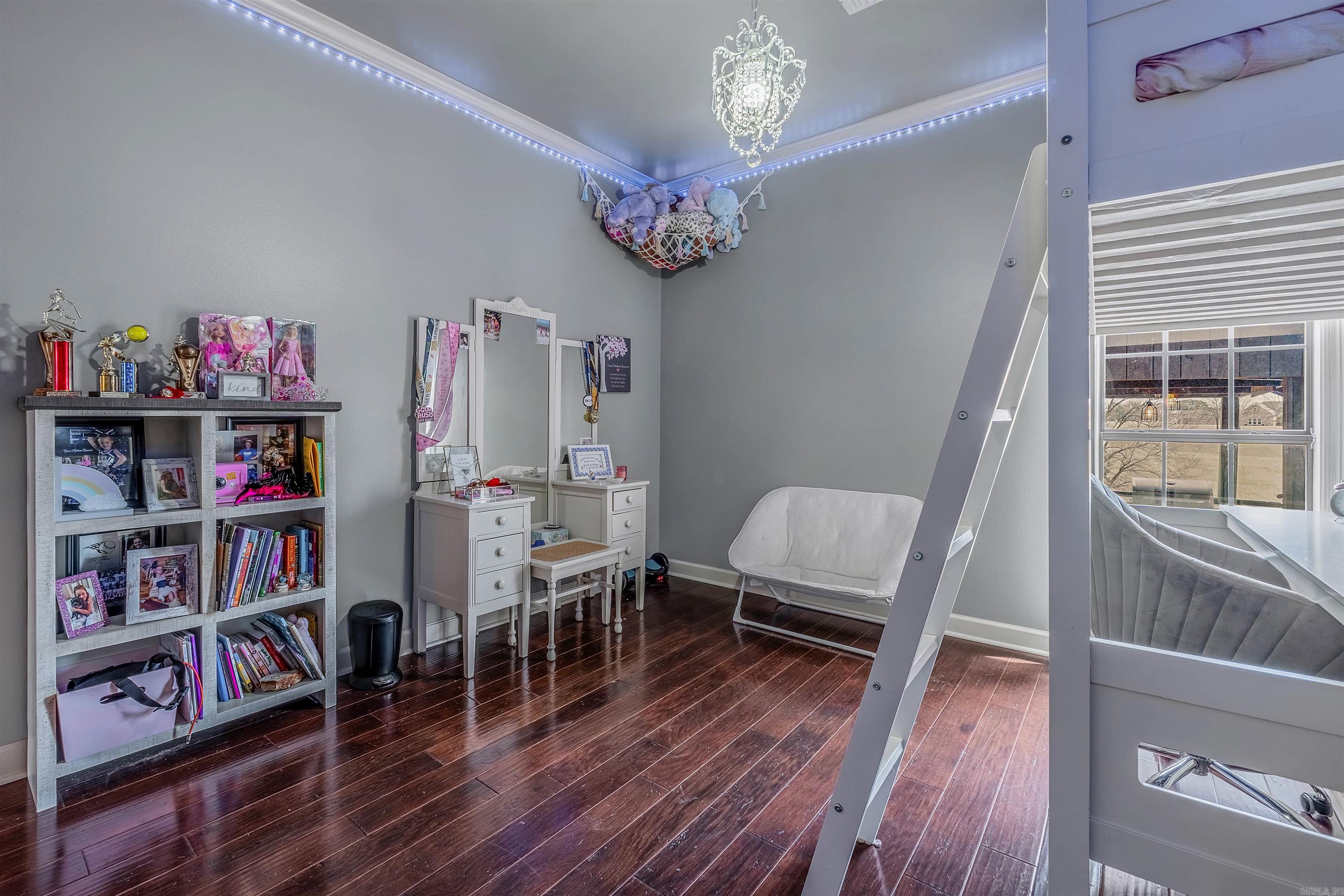 WOODRIDGE - Residential