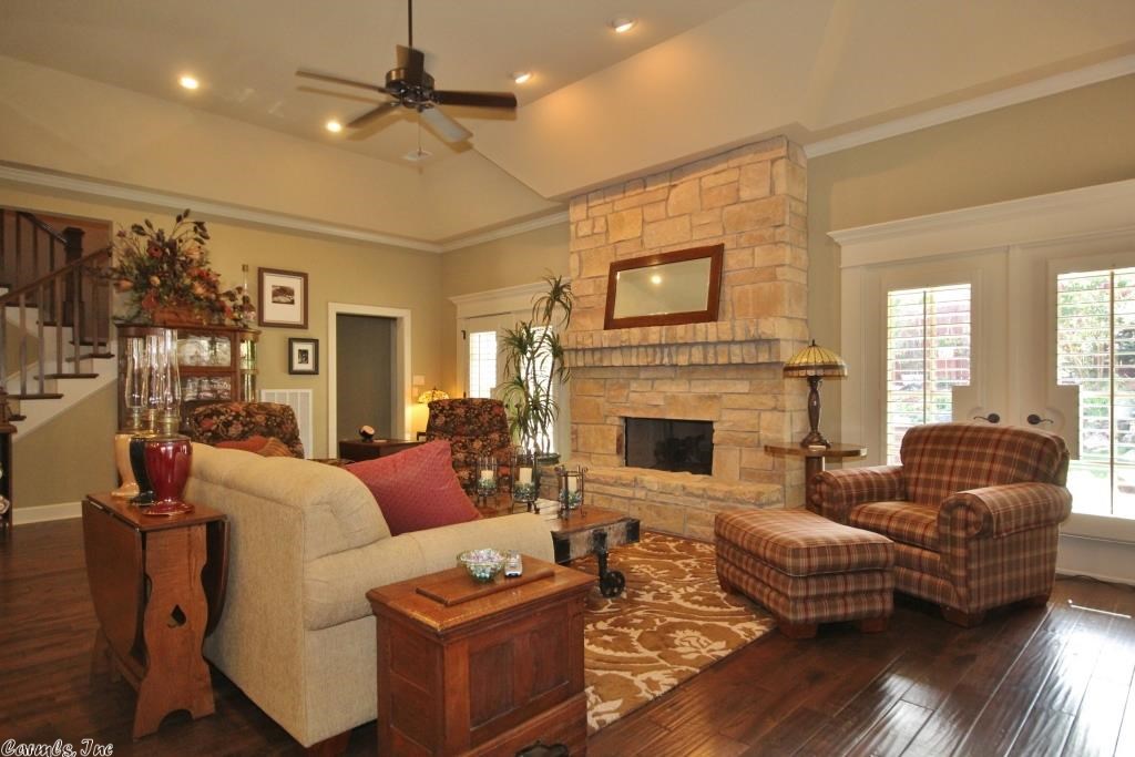 THE VILLAGES OF WELLINGTON - Residential