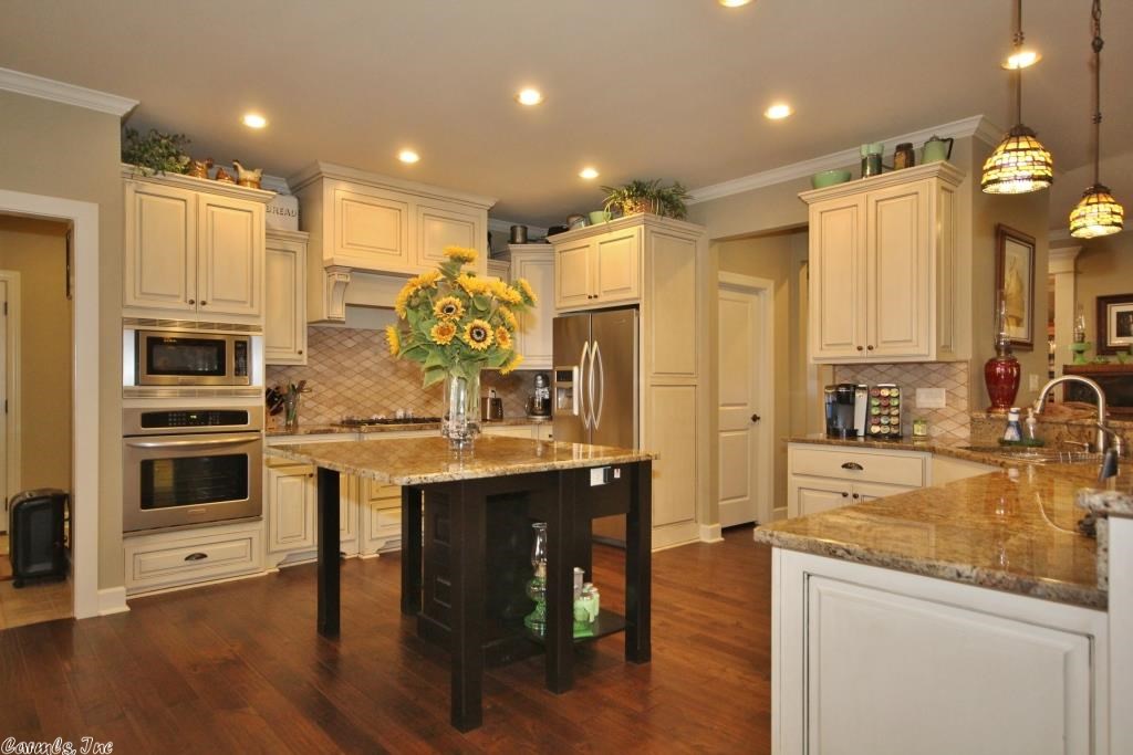 THE VILLAGES OF WELLINGTON - Residential