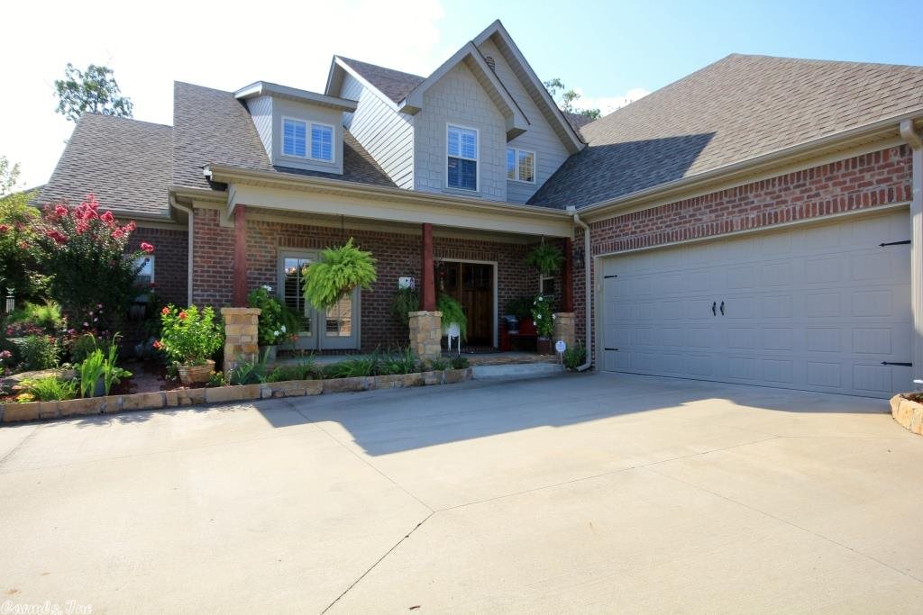 THE VILLAGES OF WELLINGTON - Residential