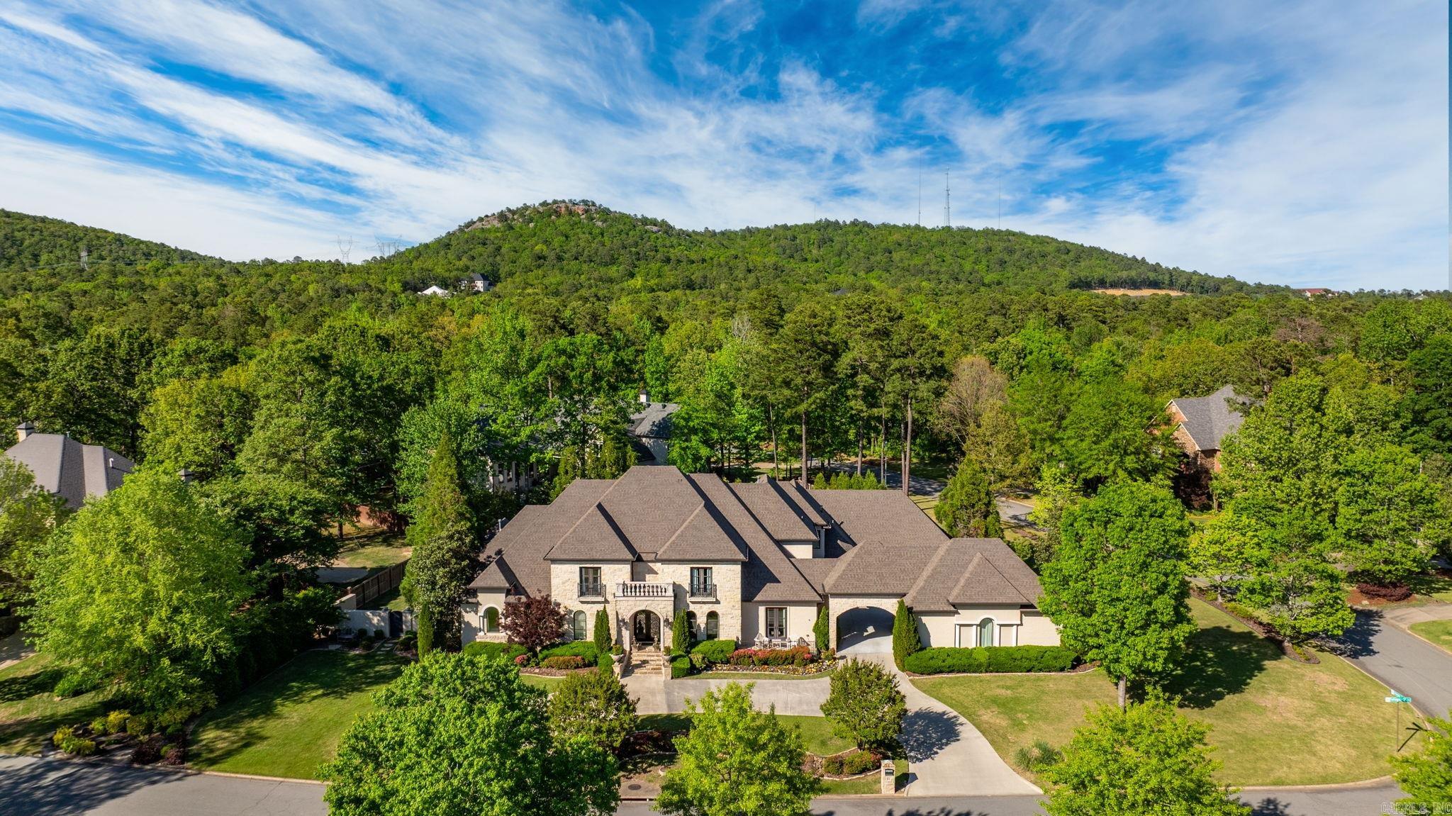 CHENAL VALLEY SOLOGNE CIRCLE - Residential