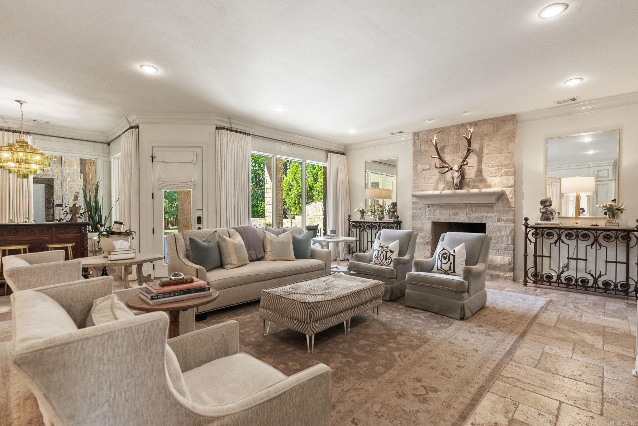 CHENAL VALLEY SOLOGNE CIRCLE - Residential