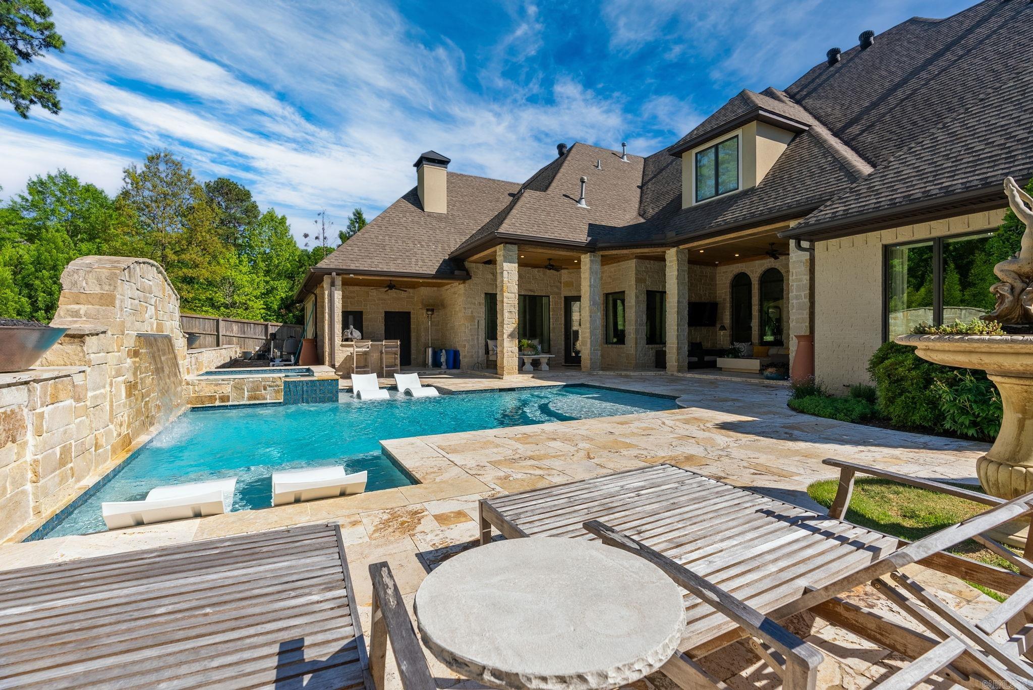 CHENAL VALLEY SOLOGNE CIRCLE - Residential