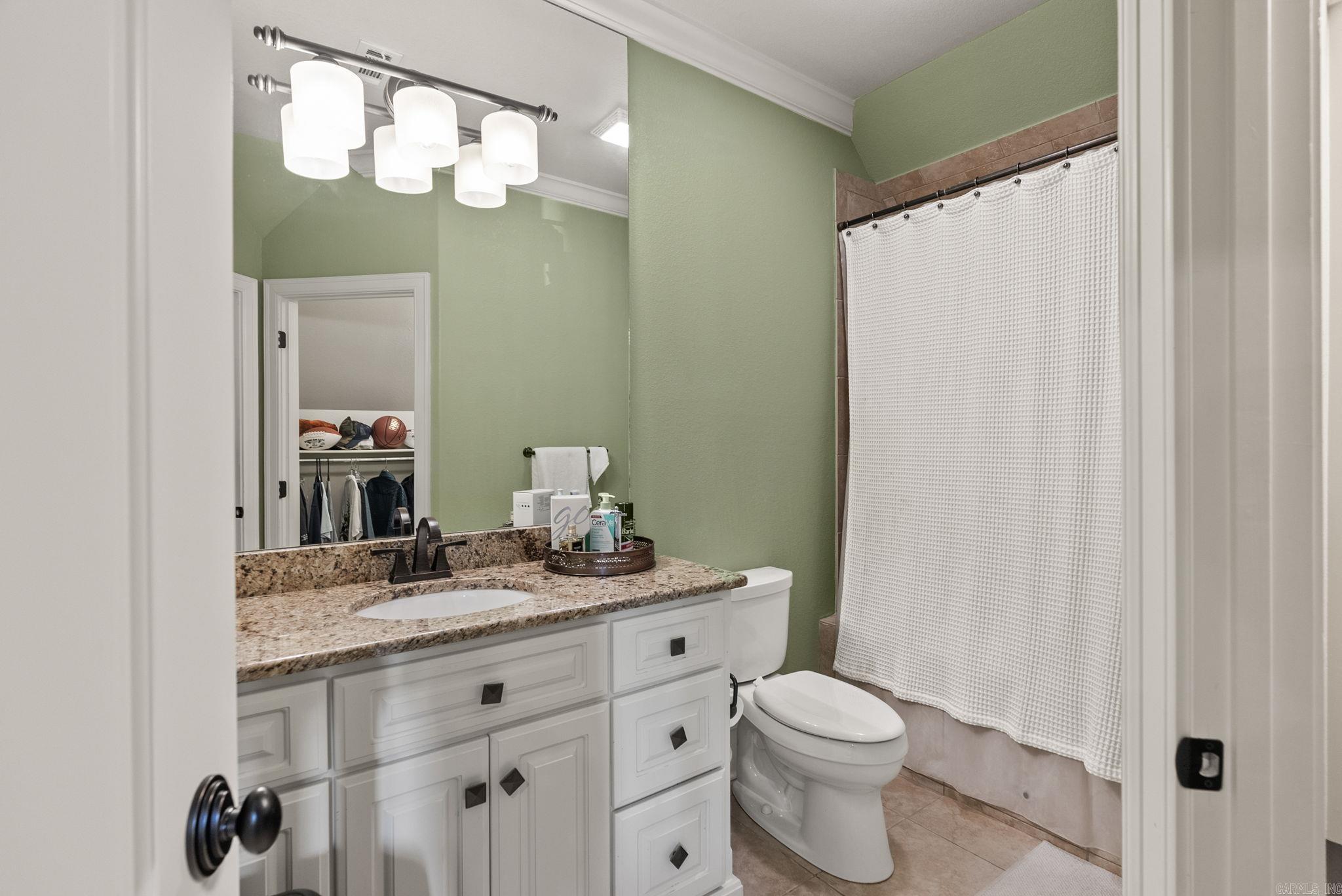 CHENAL VALLEY SOLOGNE CIRCLE - Residential