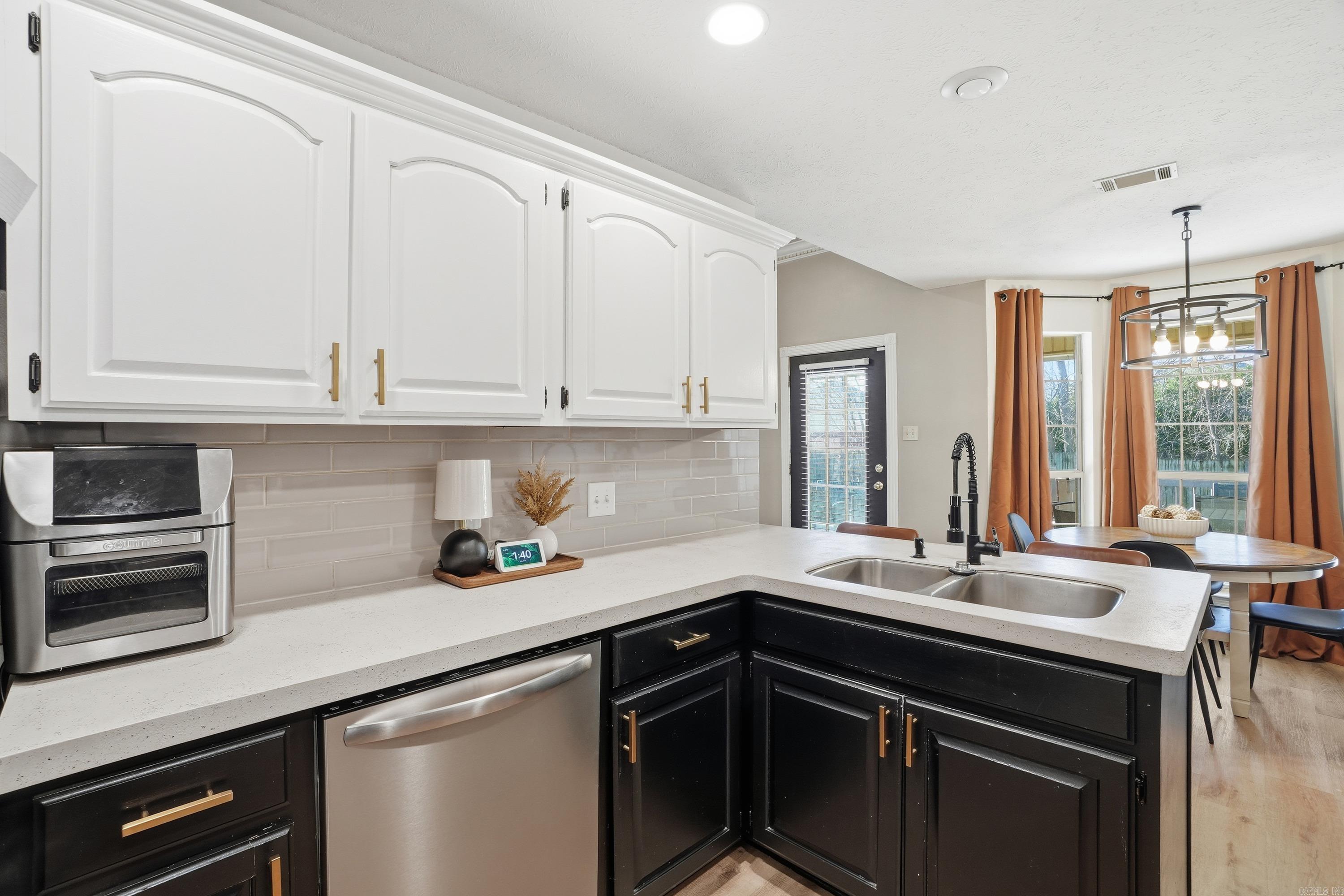 PLEASANT VALLEY - Residential