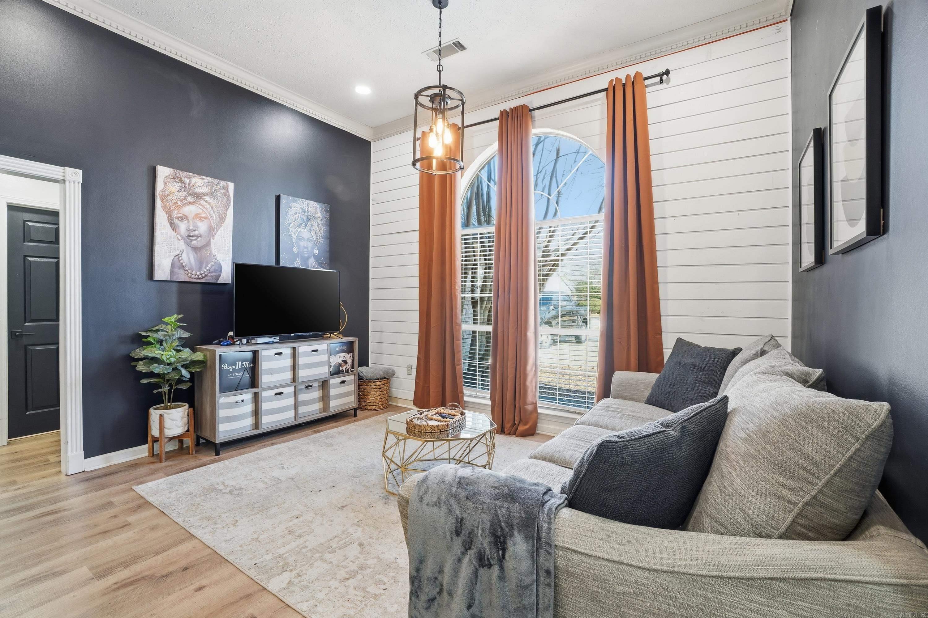 PLEASANT VALLEY - Residential