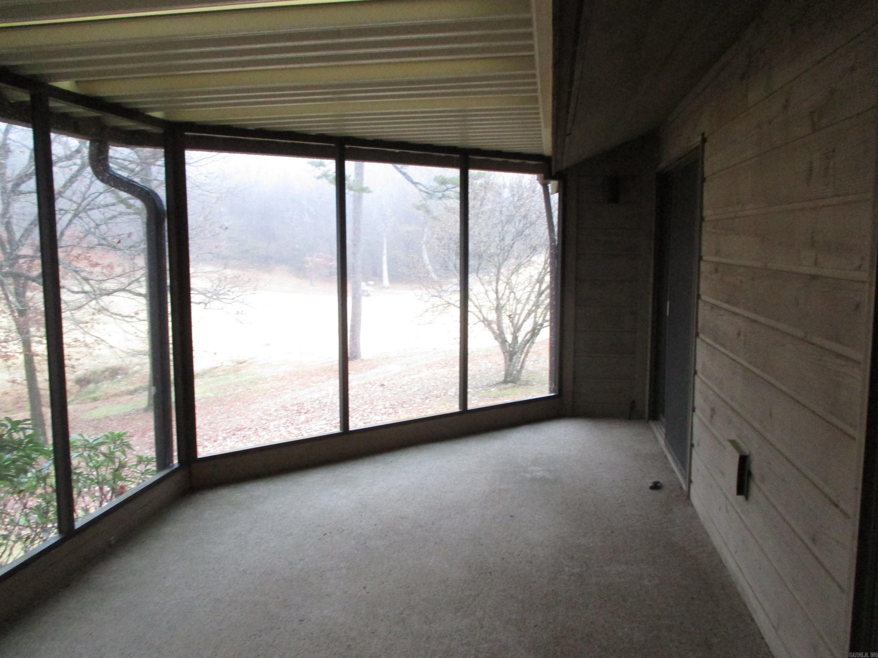 COUNTRY CLUB RIDGE - Residential