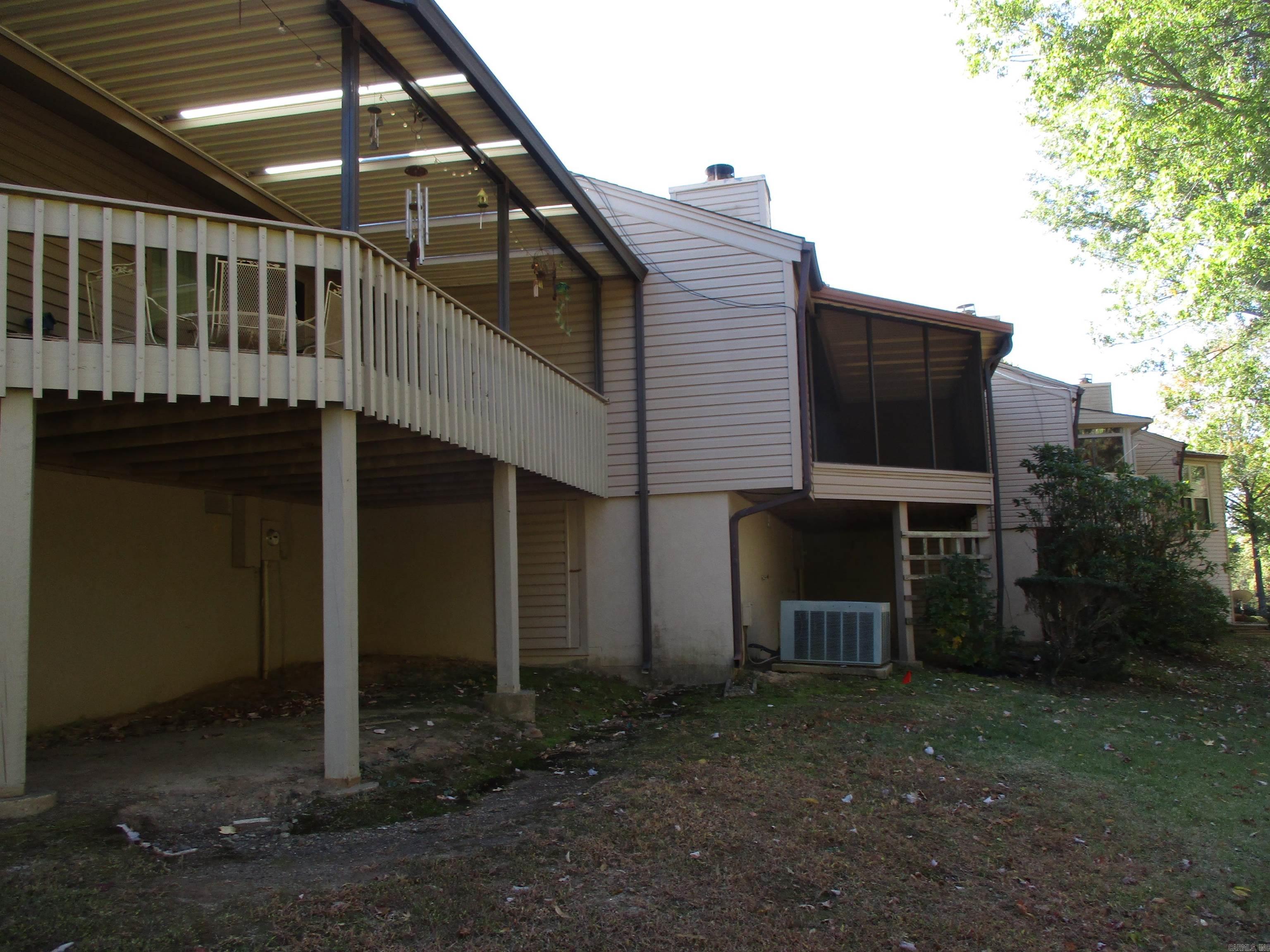 COUNTRY CLUB RIDGE - Residential