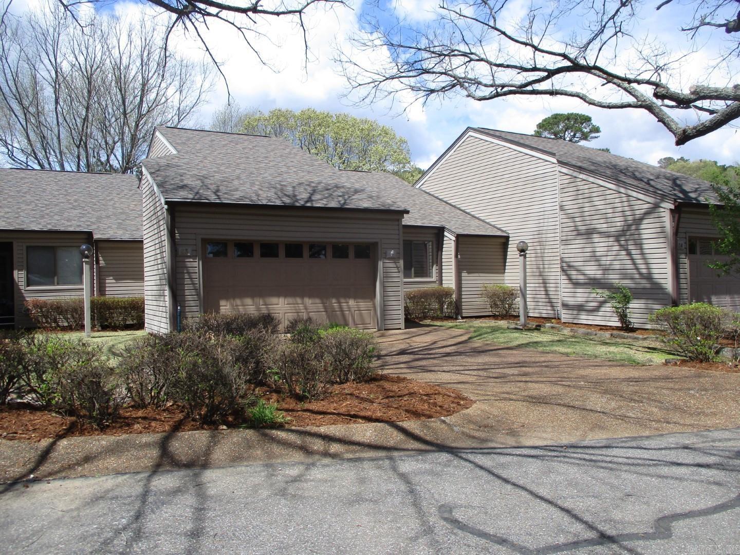 COUNTRY CLUB RIDGE - Residential
