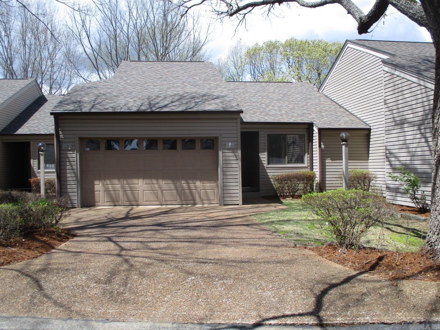 COUNTRY CLUB RIDGE - Residential