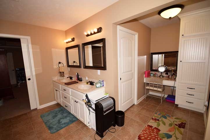 Quail Hollow - Residential