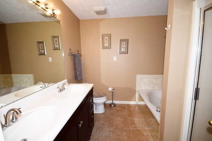 Quail Hollow - Residential