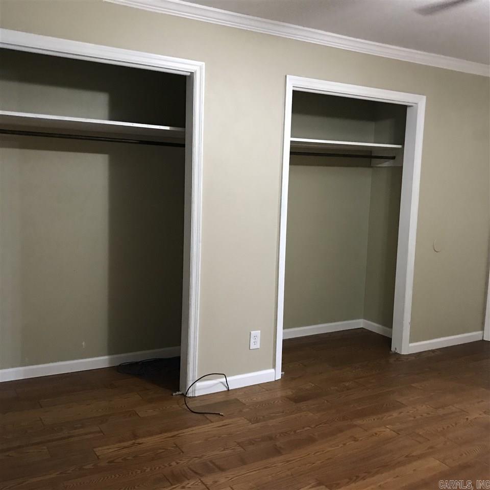 Country Club Park - Residential Lease