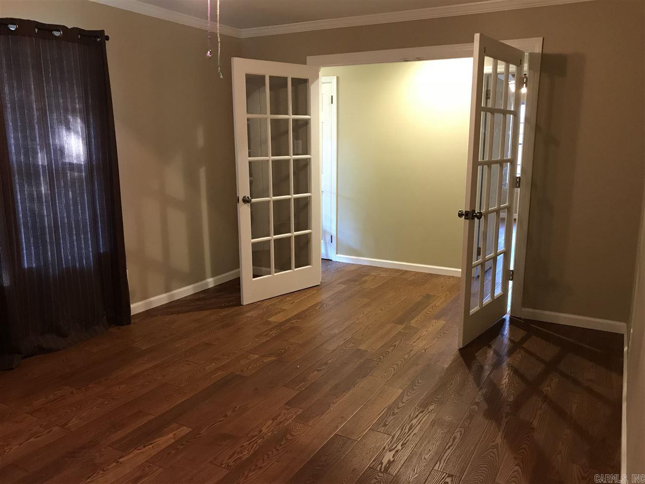 Country Club Park - Residential Lease