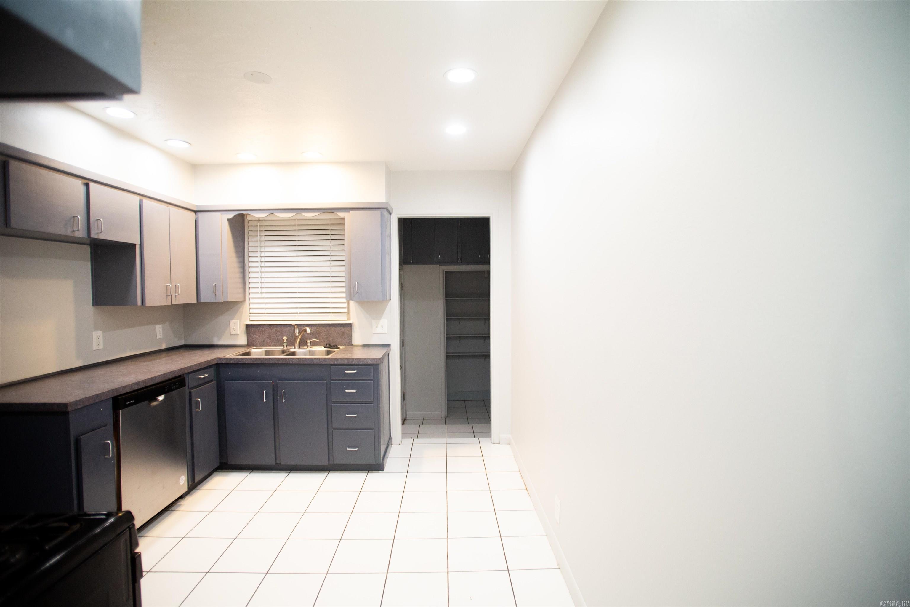 College Terrace - Residential Lease