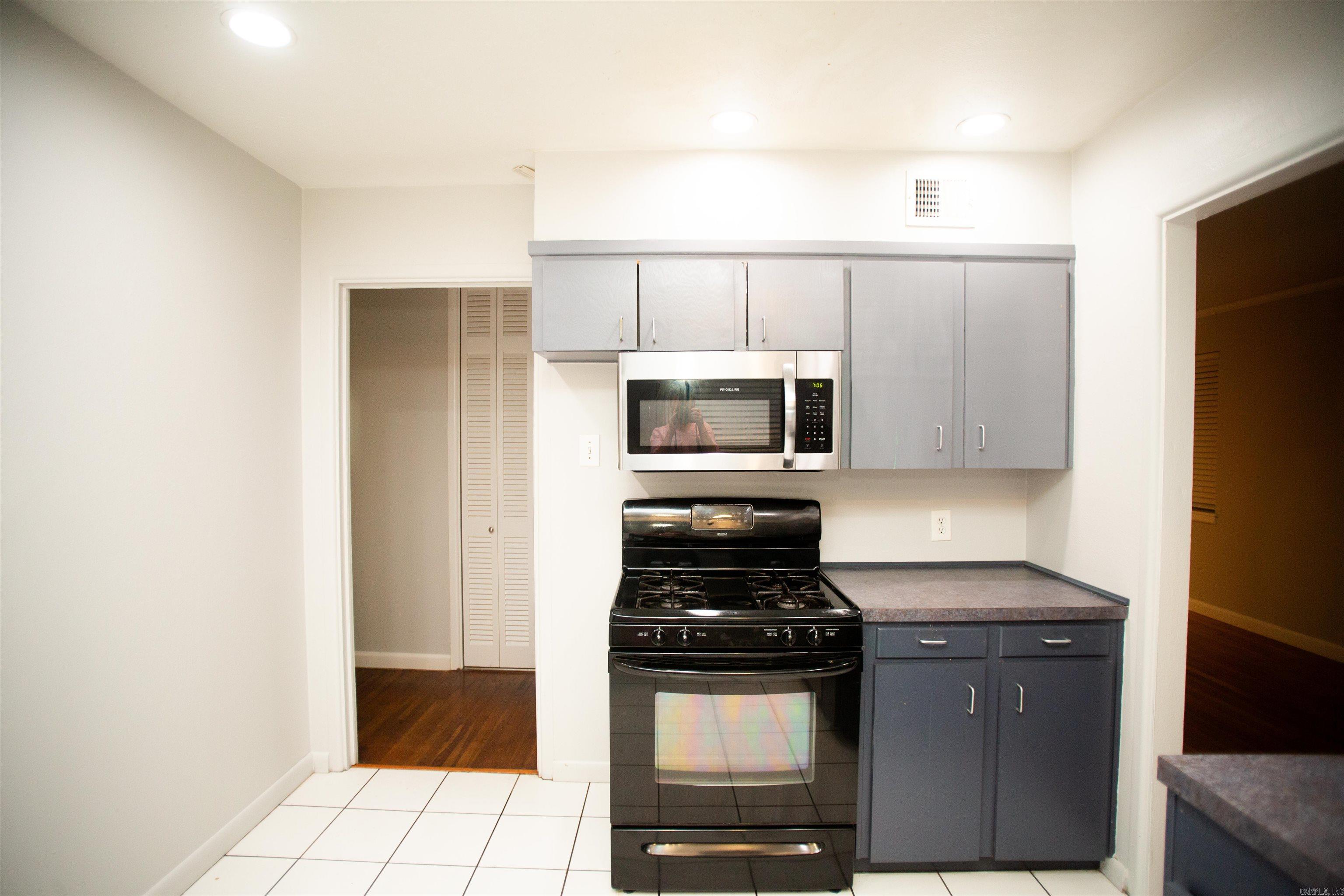 College Terrace - Residential Lease
