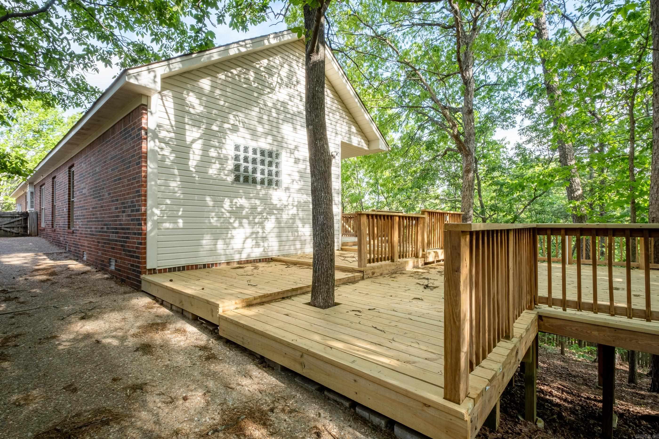 CHENAL VALLEY DUQUESNE COMMUNITY - Residential