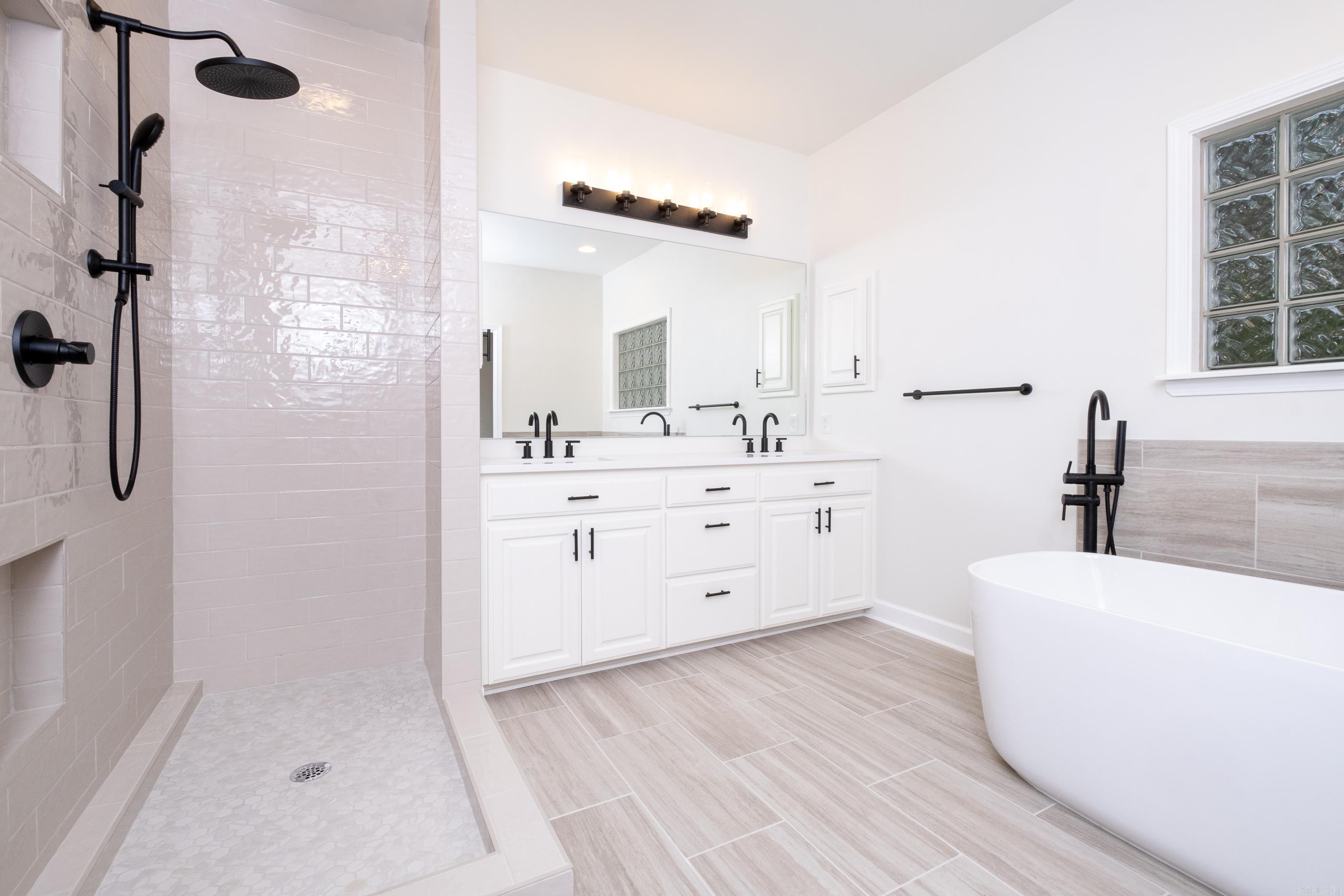 CHENAL VALLEY DUQUESNE COMMUNITY - Residential