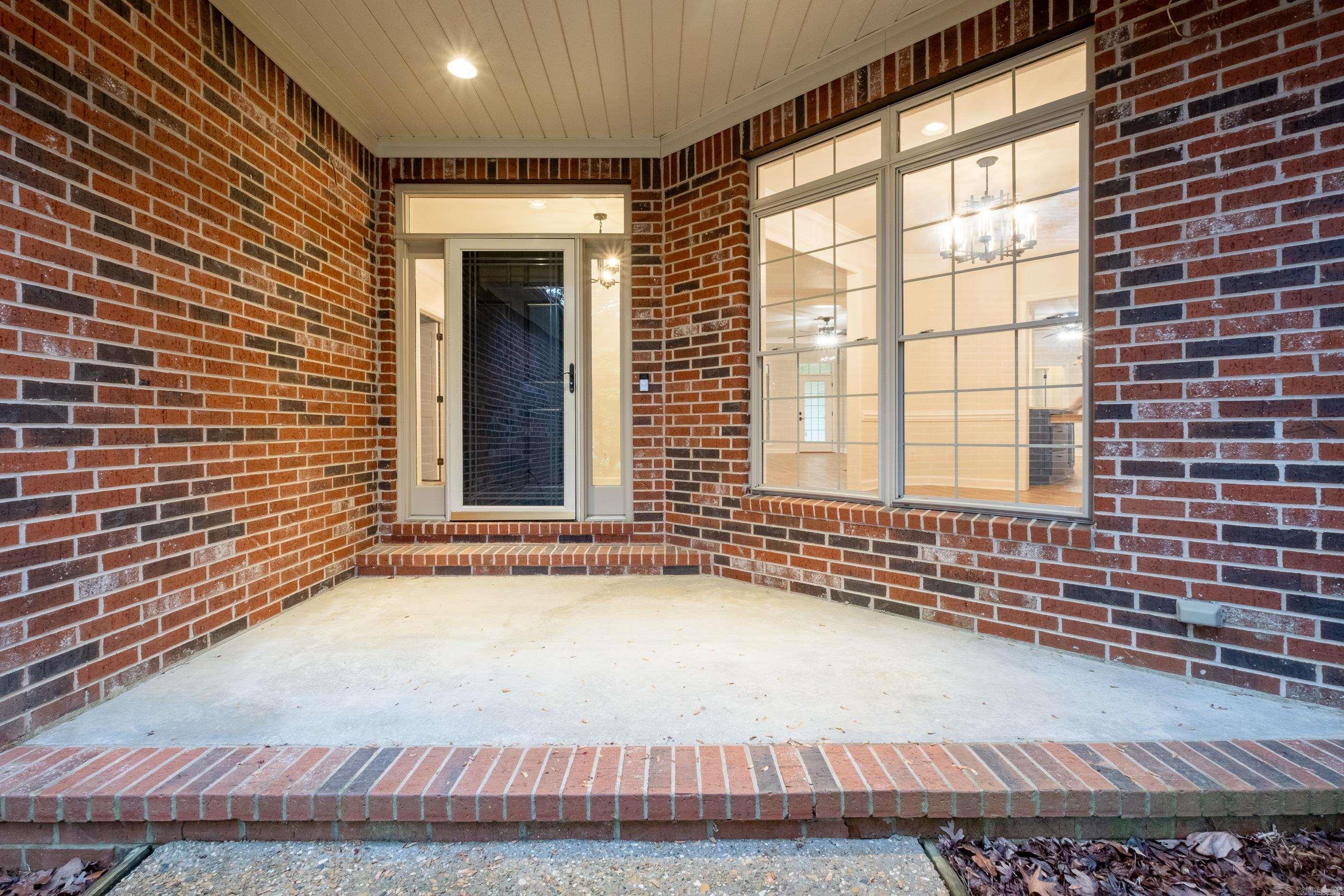 CHENAL VALLEY DUQUESNE COMMUNITY - Residential