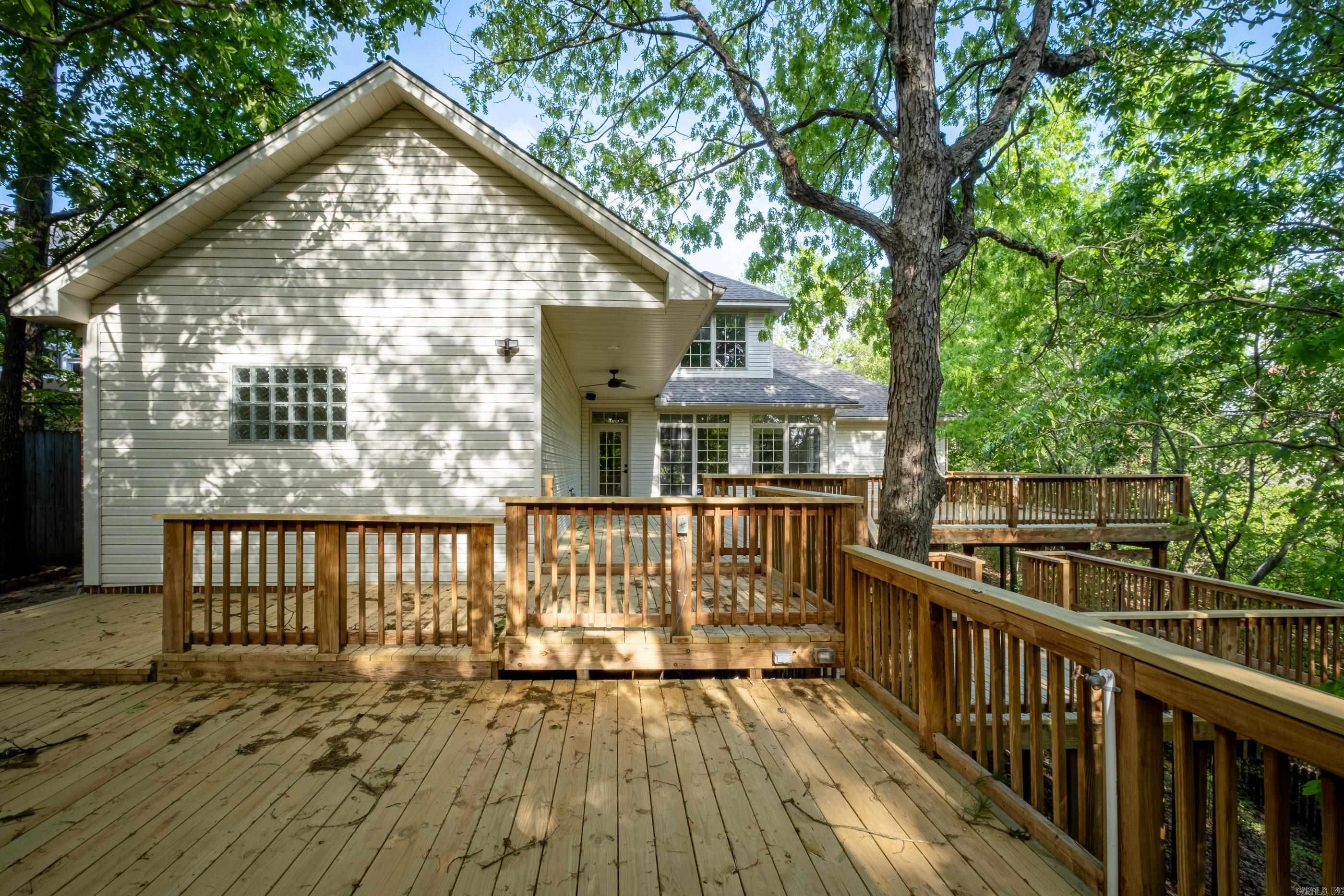 CHENAL VALLEY DUQUESNE COMMUNITY - Residential