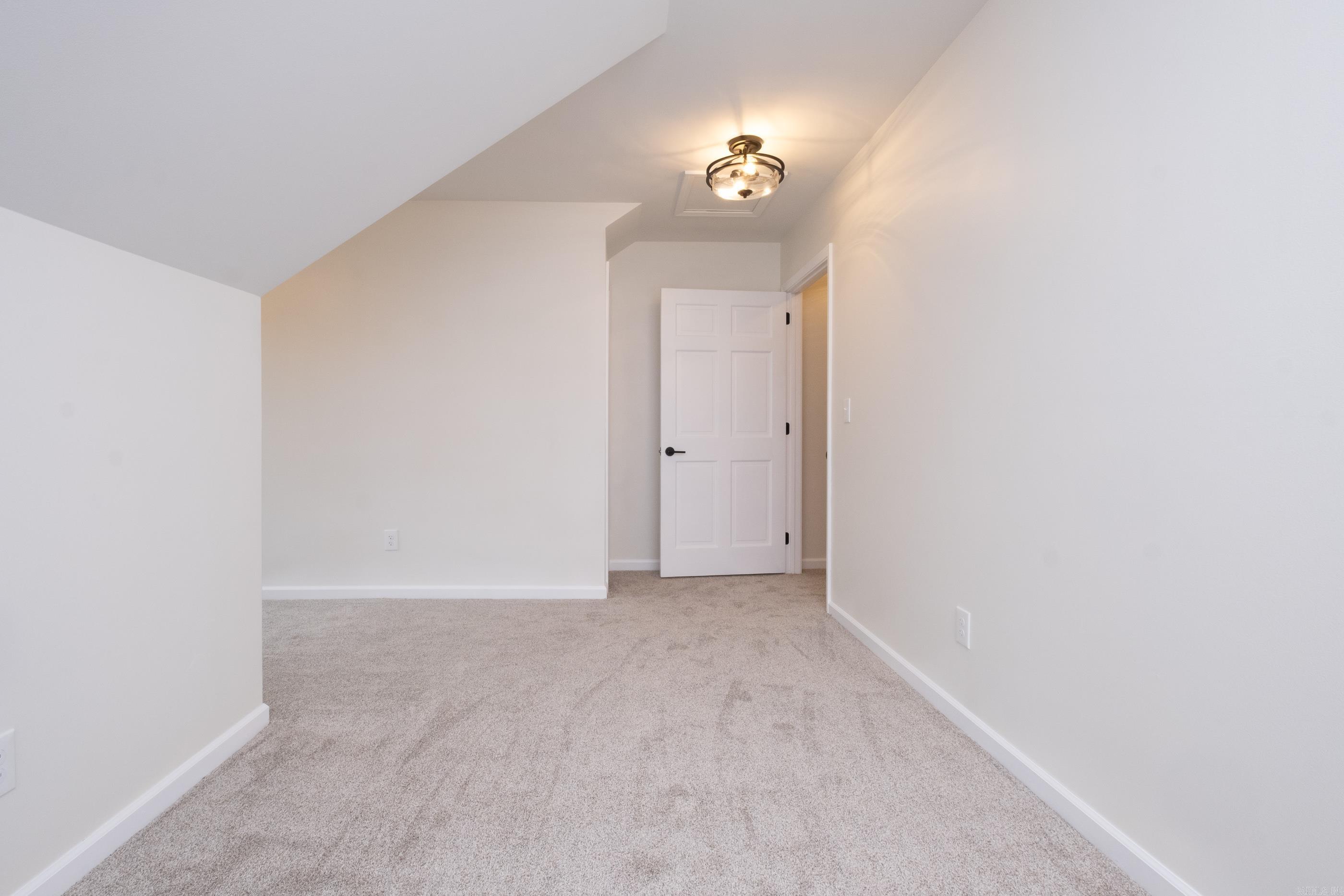 CHENAL VALLEY DUQUESNE COMMUNITY - Residential