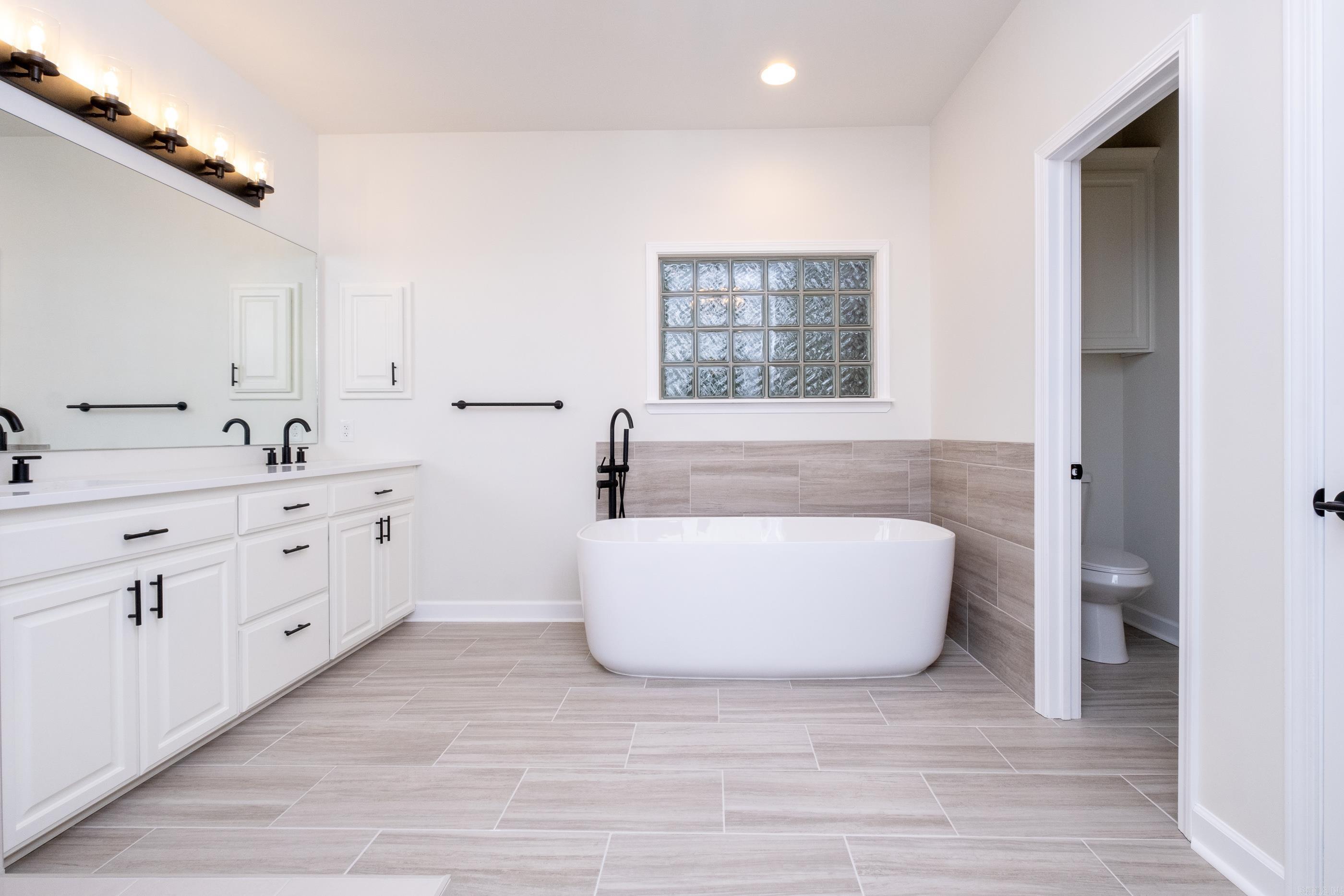 CHENAL VALLEY DUQUESNE COMMUNITY - Residential